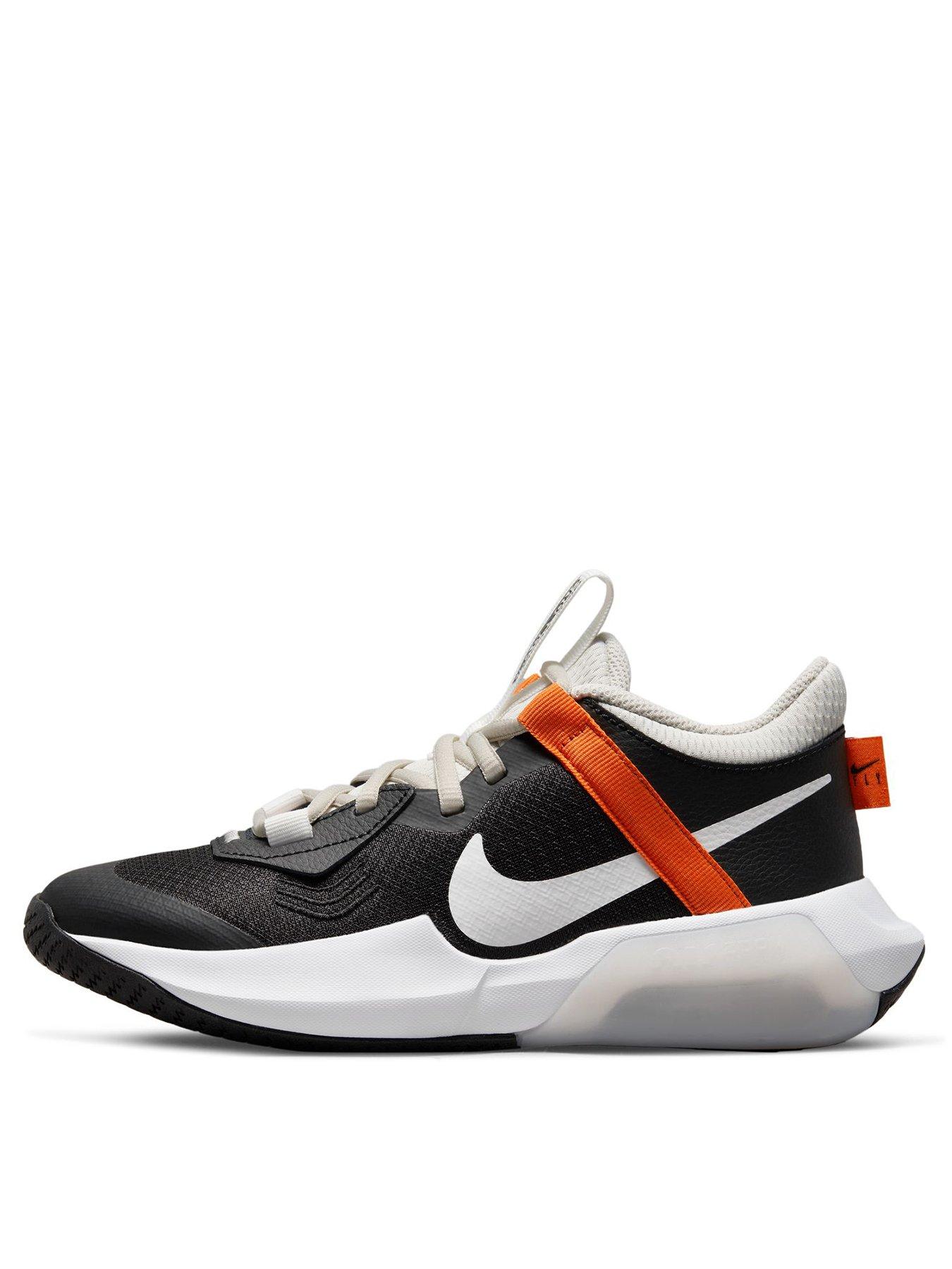 nike zoom cross trainers