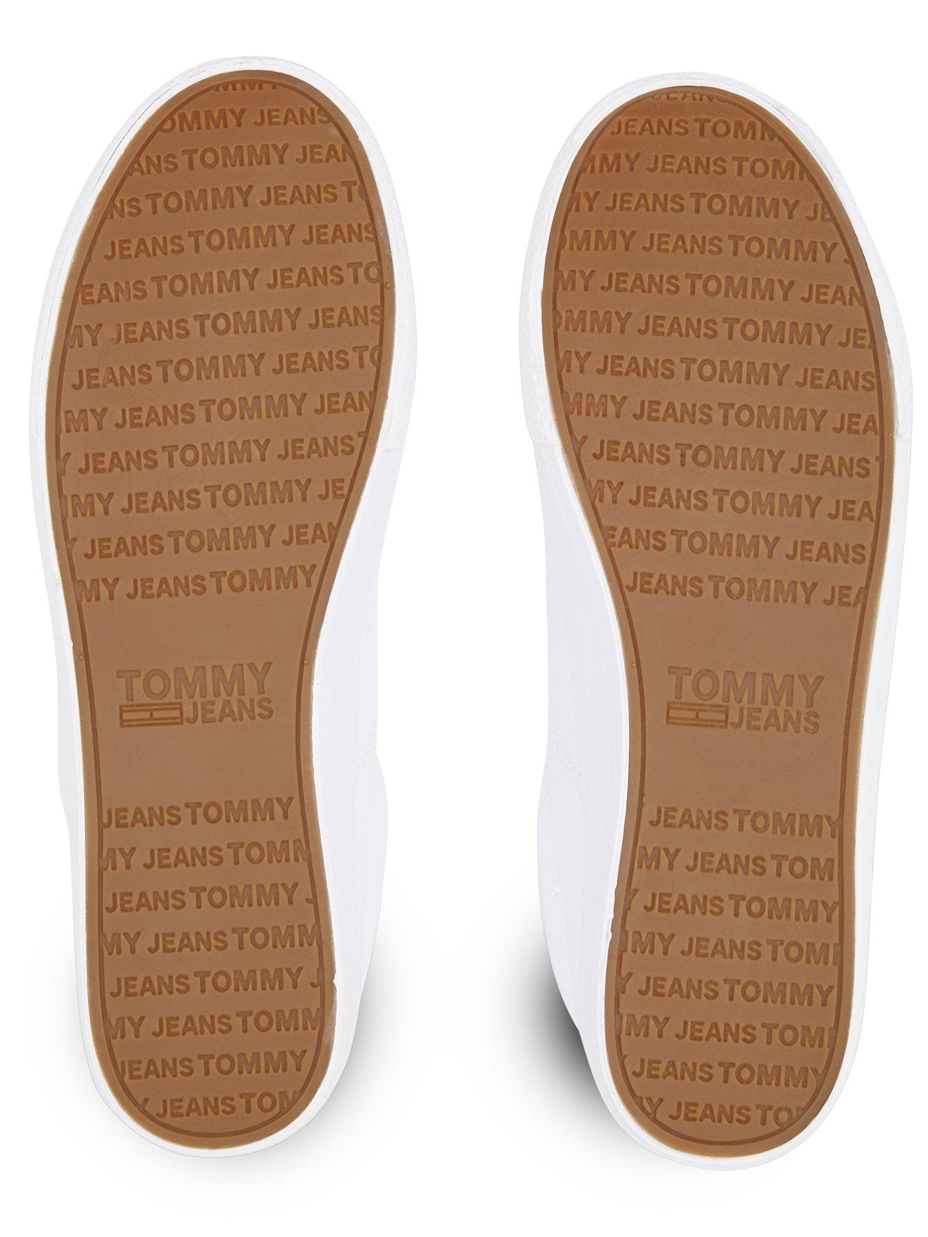 Image 5 of 5 of Tommy Hilfiger Classic Cupsole Trainers - White
