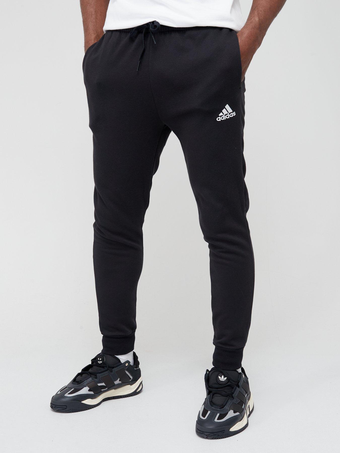 Nike essential best sale fleece tapered joggers