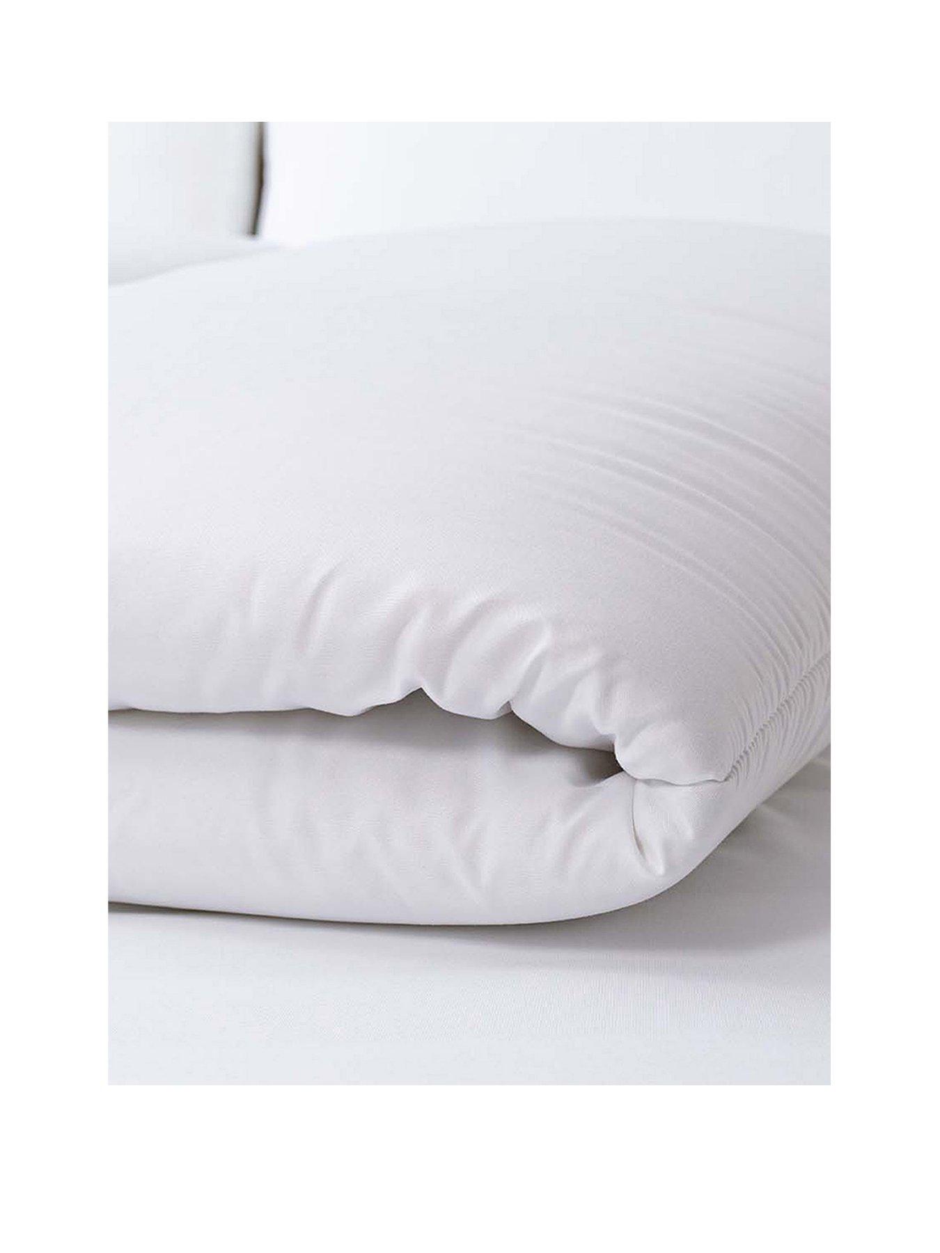 The Very Collection Soft Touch and Extra Bounce 4.5-Tog Duvet - White