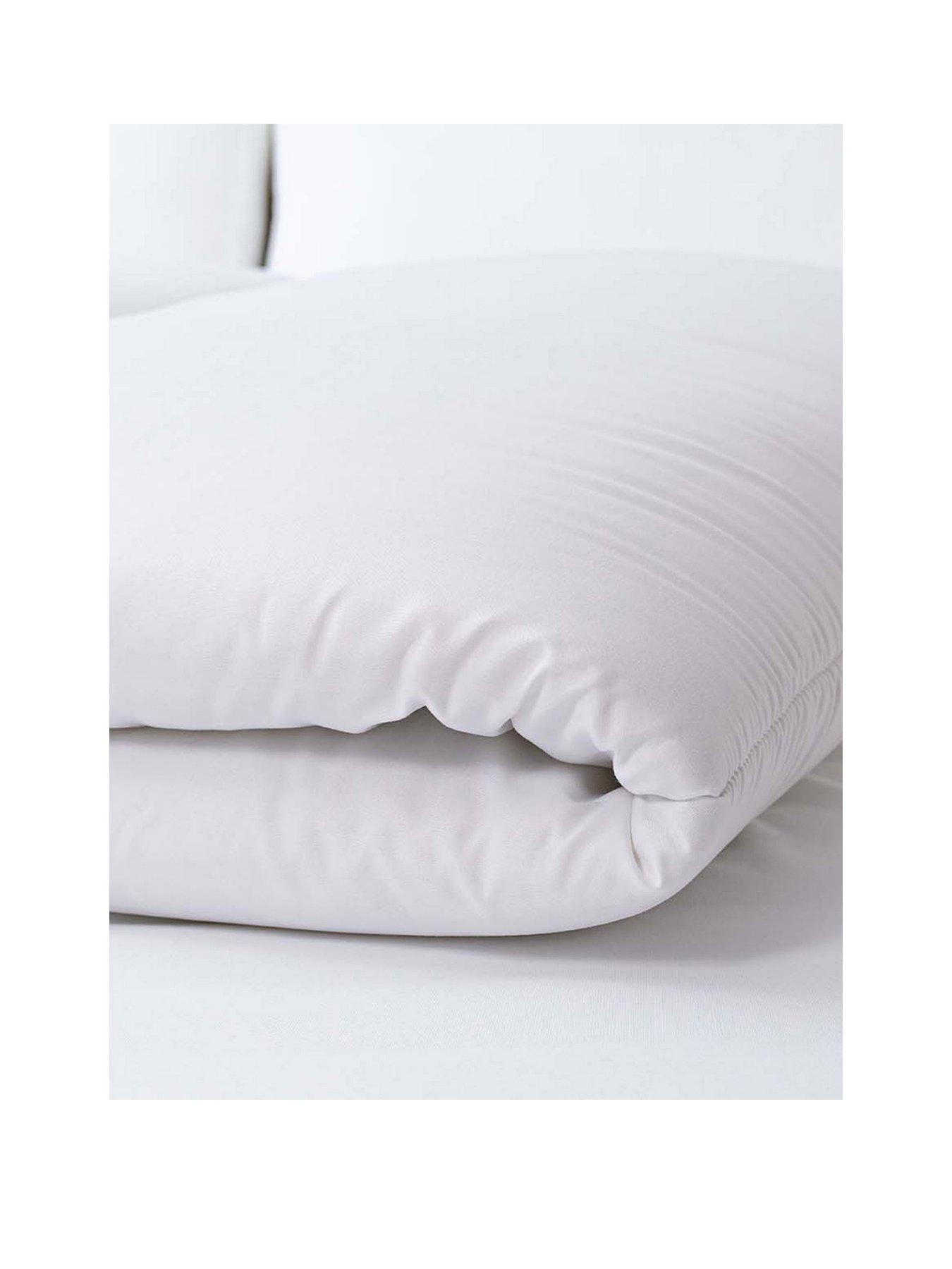 The Very Collection Soft Touch and Extra Bounce 10.5-Tog Duvet - White