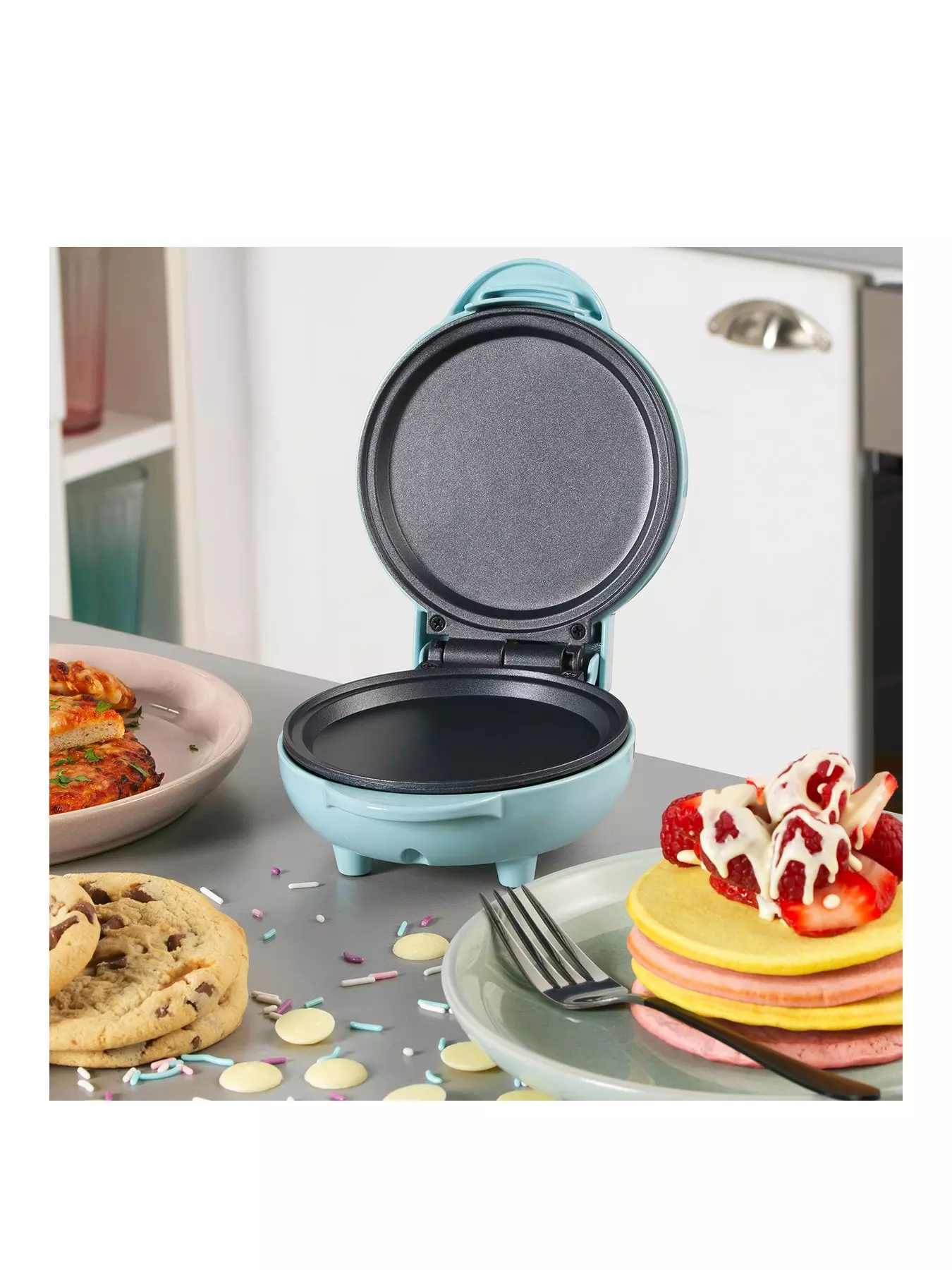 Giles & Posner Mini Compact Pie Maker, 550 W - Home of Brands