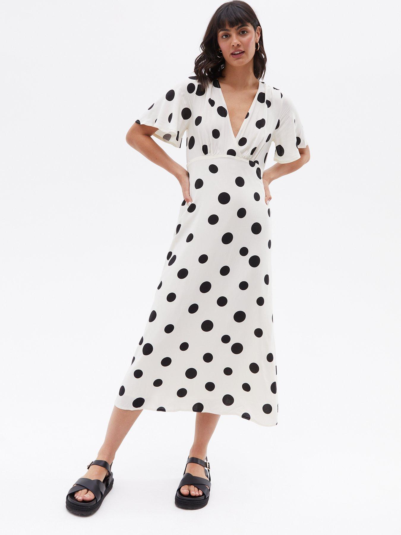 Midi white wrap clearance dress