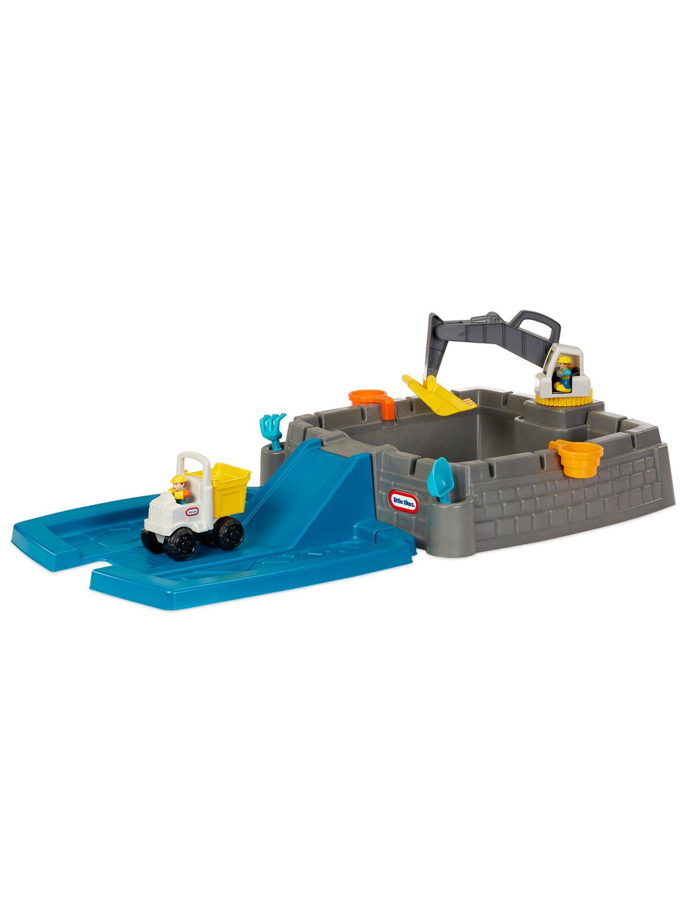 Excavator store sandbox toy