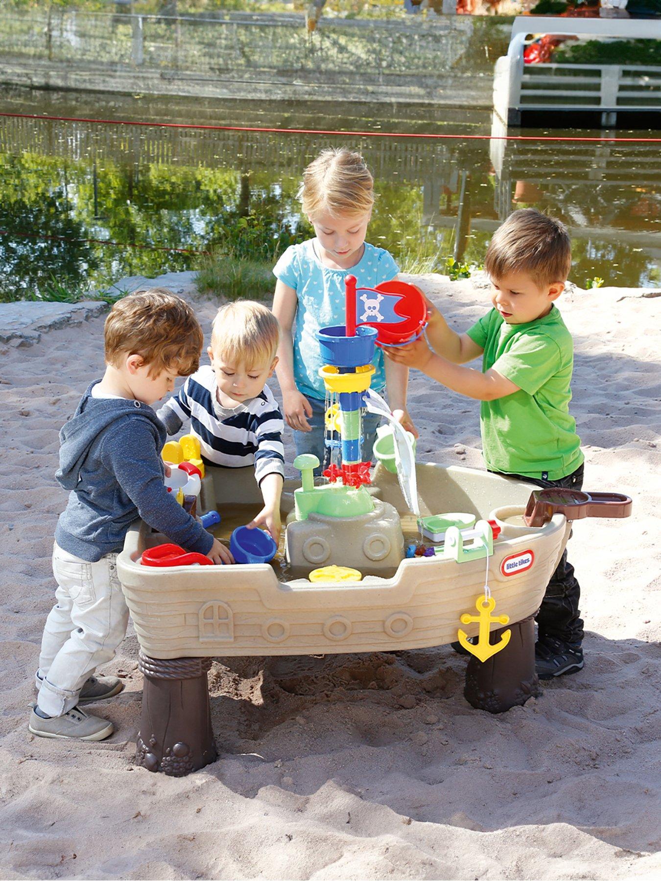 Image 4 of 7 of Little Tikes Anchors Away Sand and Water Table