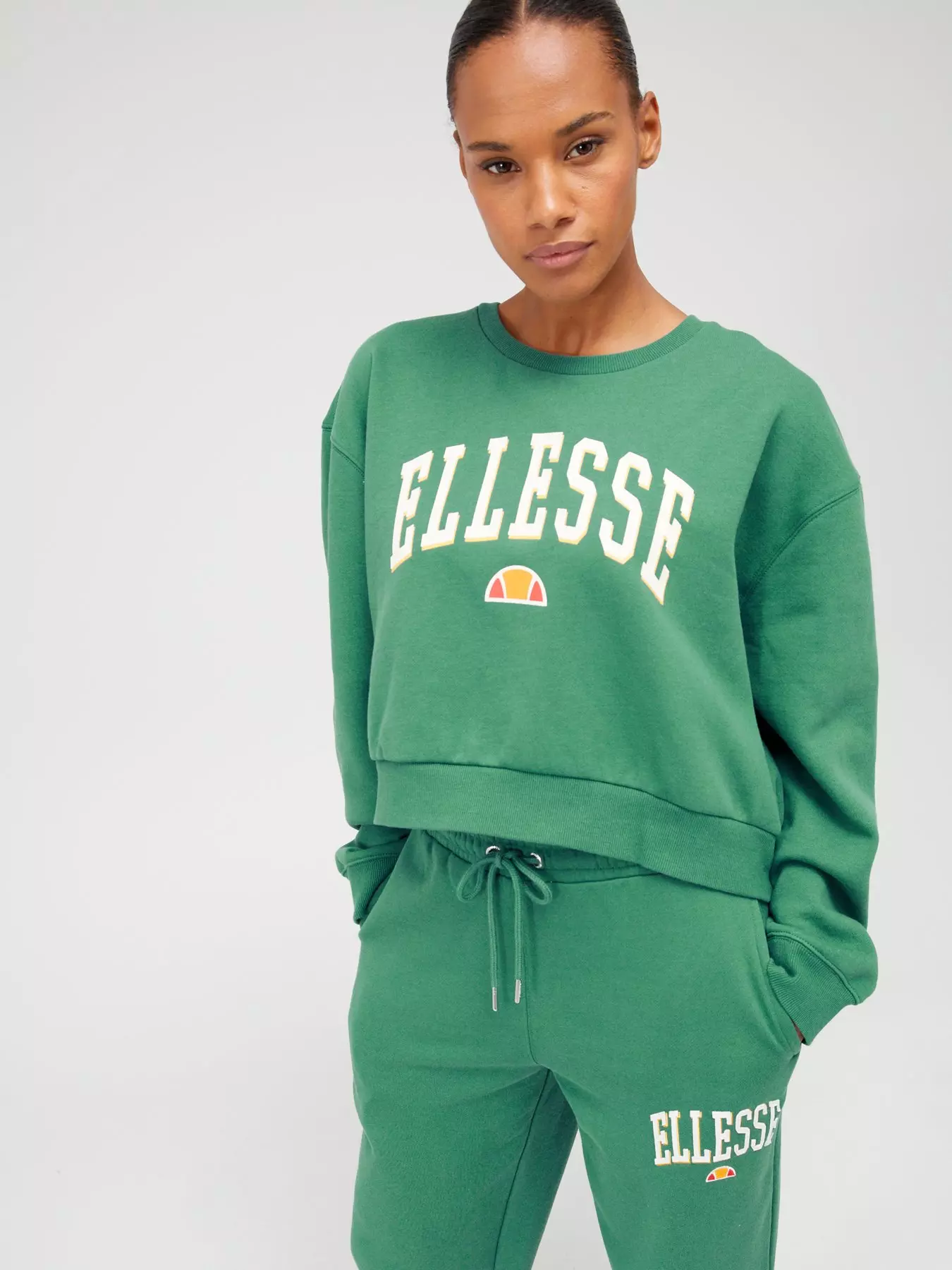 16 | Ellesse | Women | Very Ireland