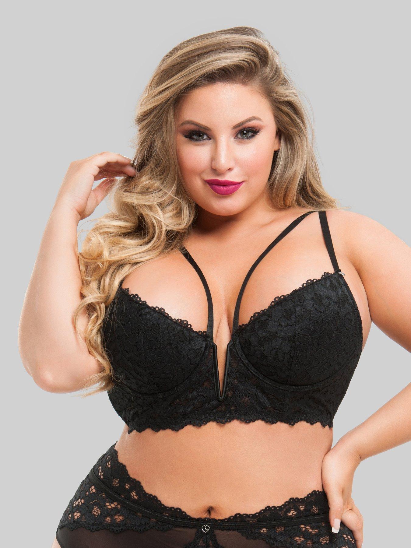 lovehoney-lovehoney-plus-size-parisienne-black-lace-plunge-longline-bra-setoutfit