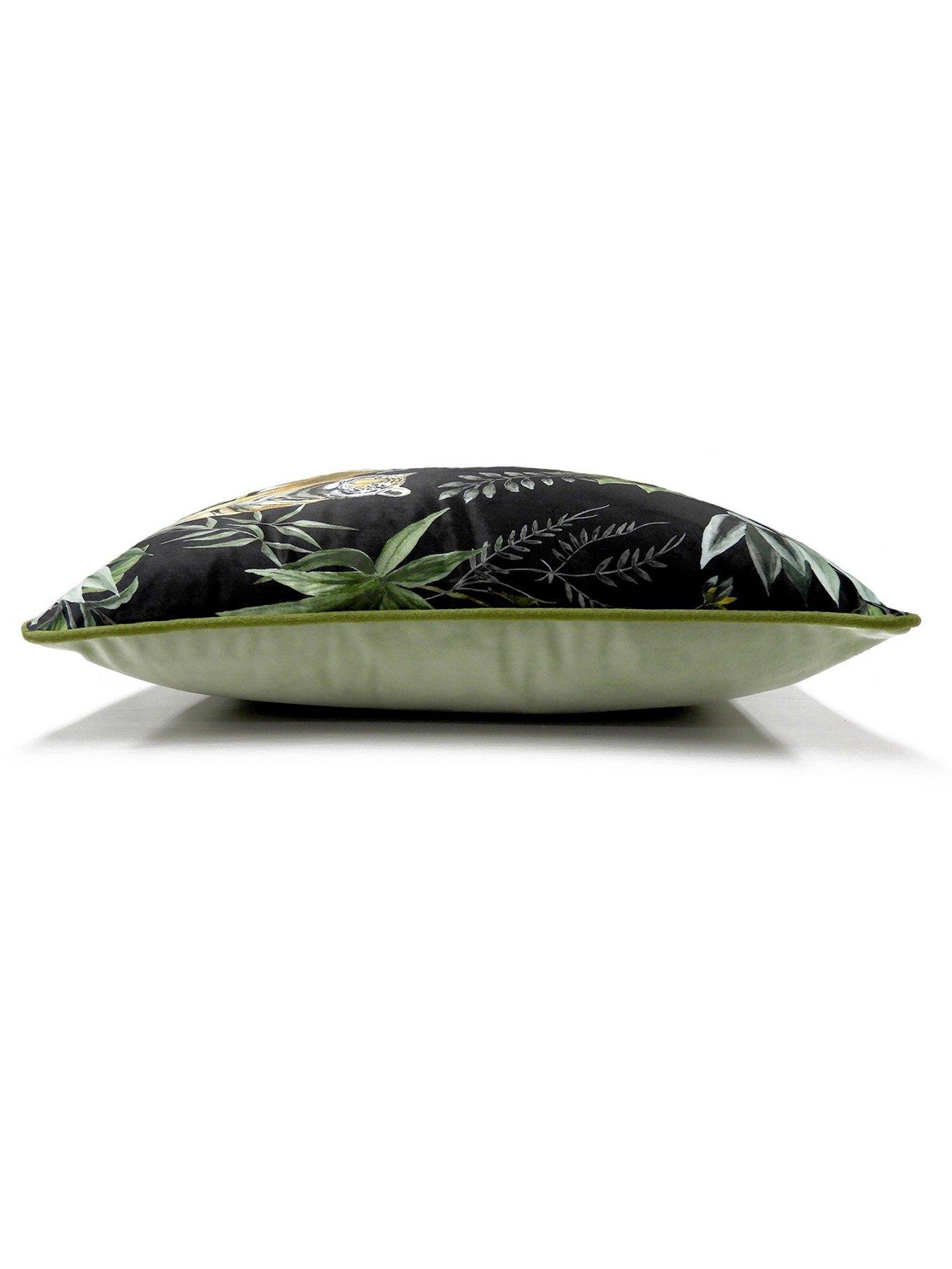 furn-jungle-tiger-cushionback