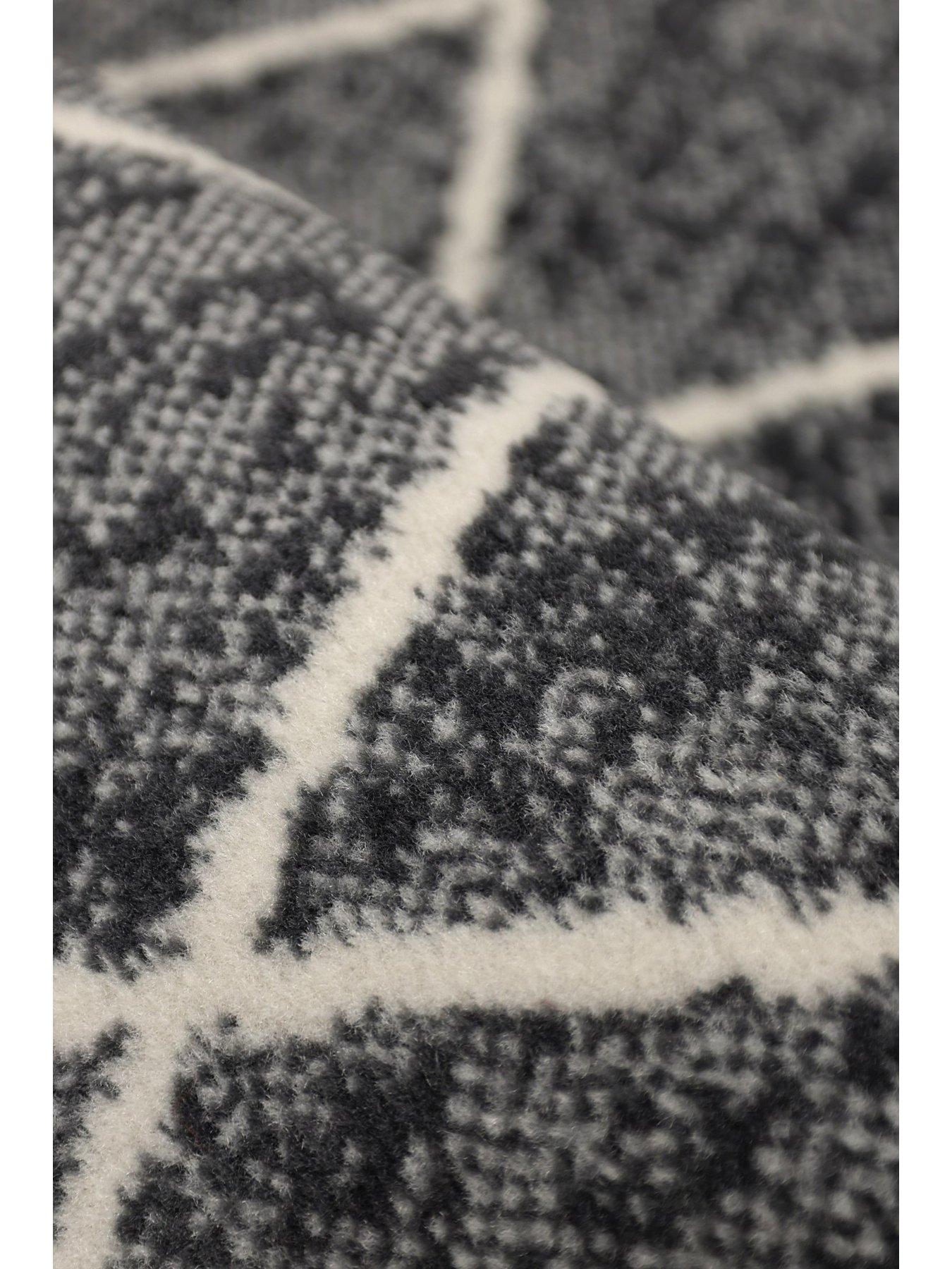 Image 4 of 4 of The Very Collection Maestro Berber Rug in Grey