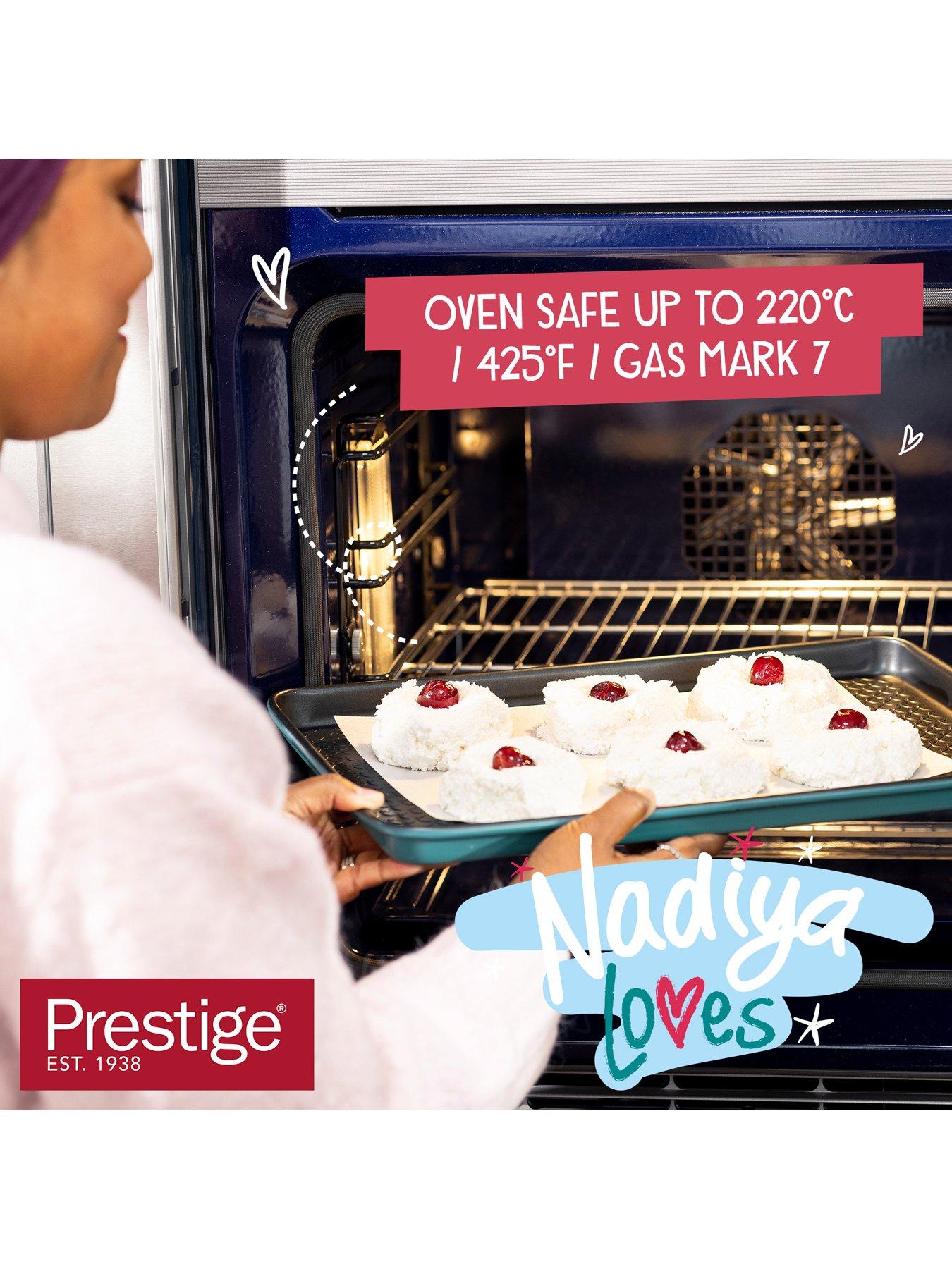 prestige-x-nadiya-oven-tray-and-roast-amp-bake-setoutfit