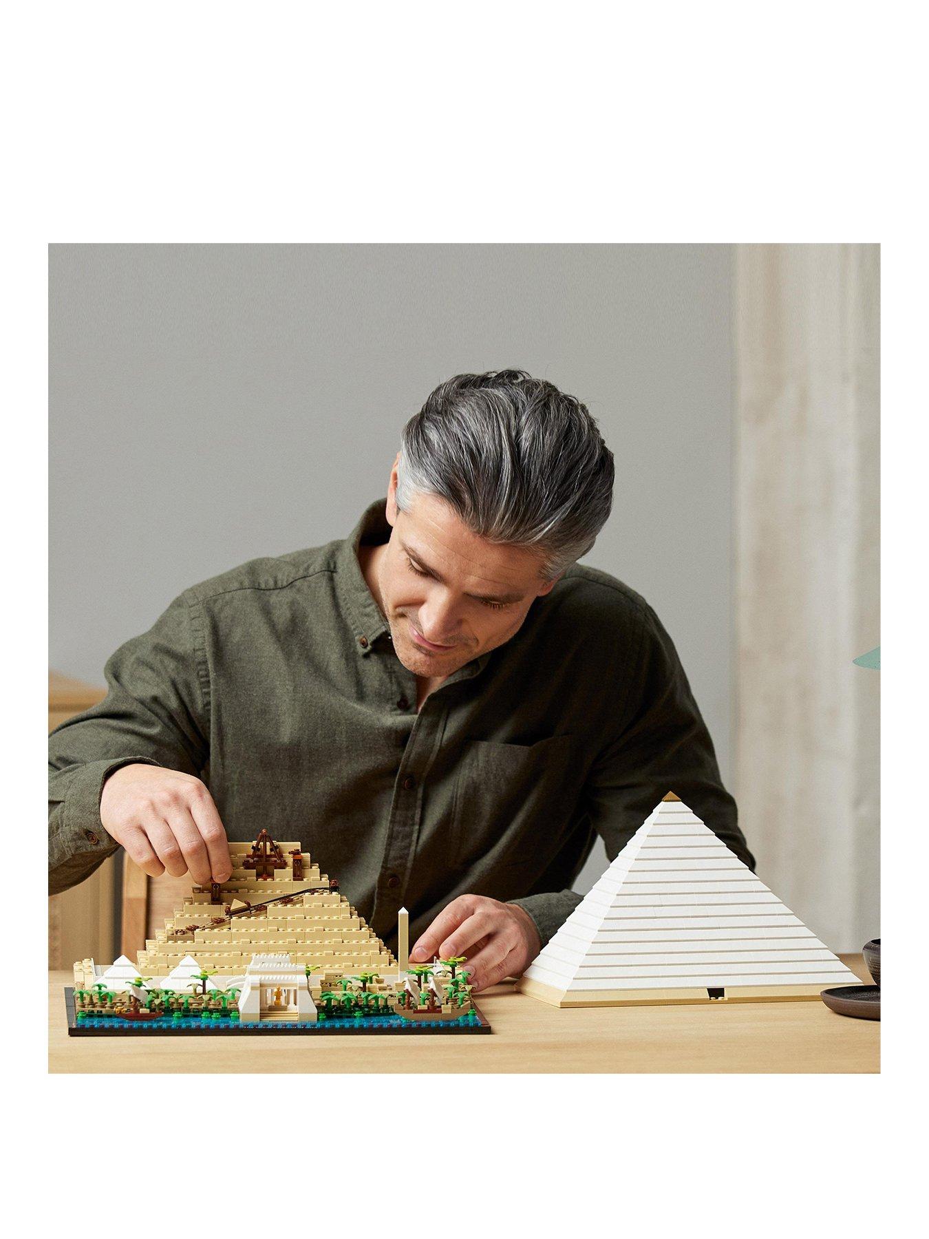 Image 3 of 8 of LEGO Architecture Great Pyramid of Giza