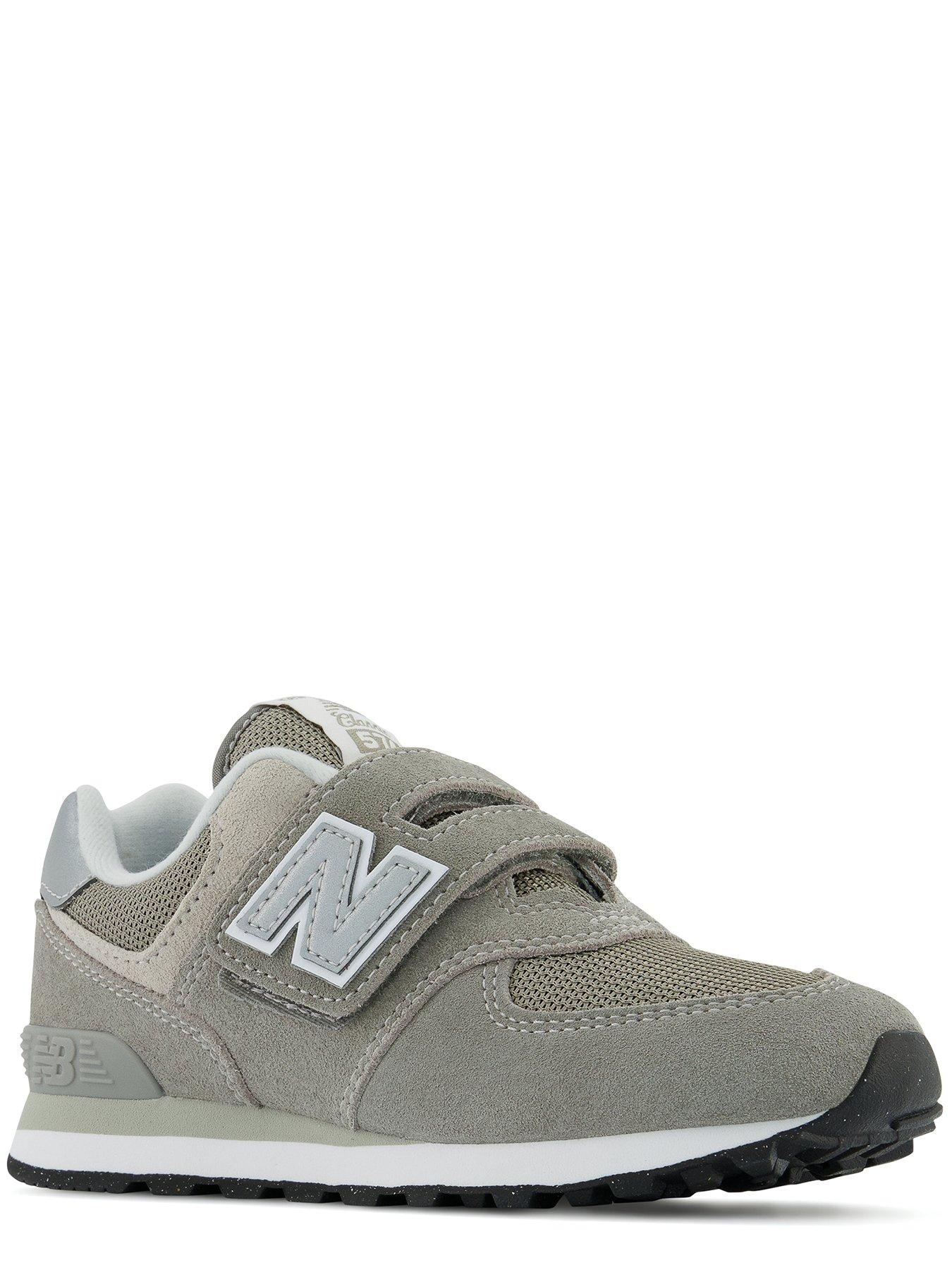 new-balance-574-kids-trainer-greyoutfit