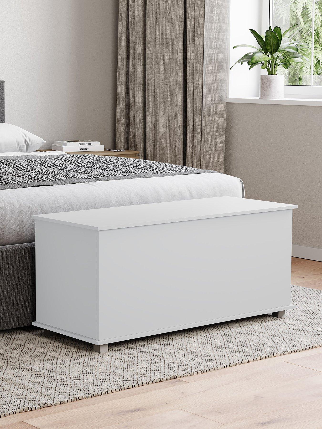 Vida Designs Leon Storage Ottoman - White