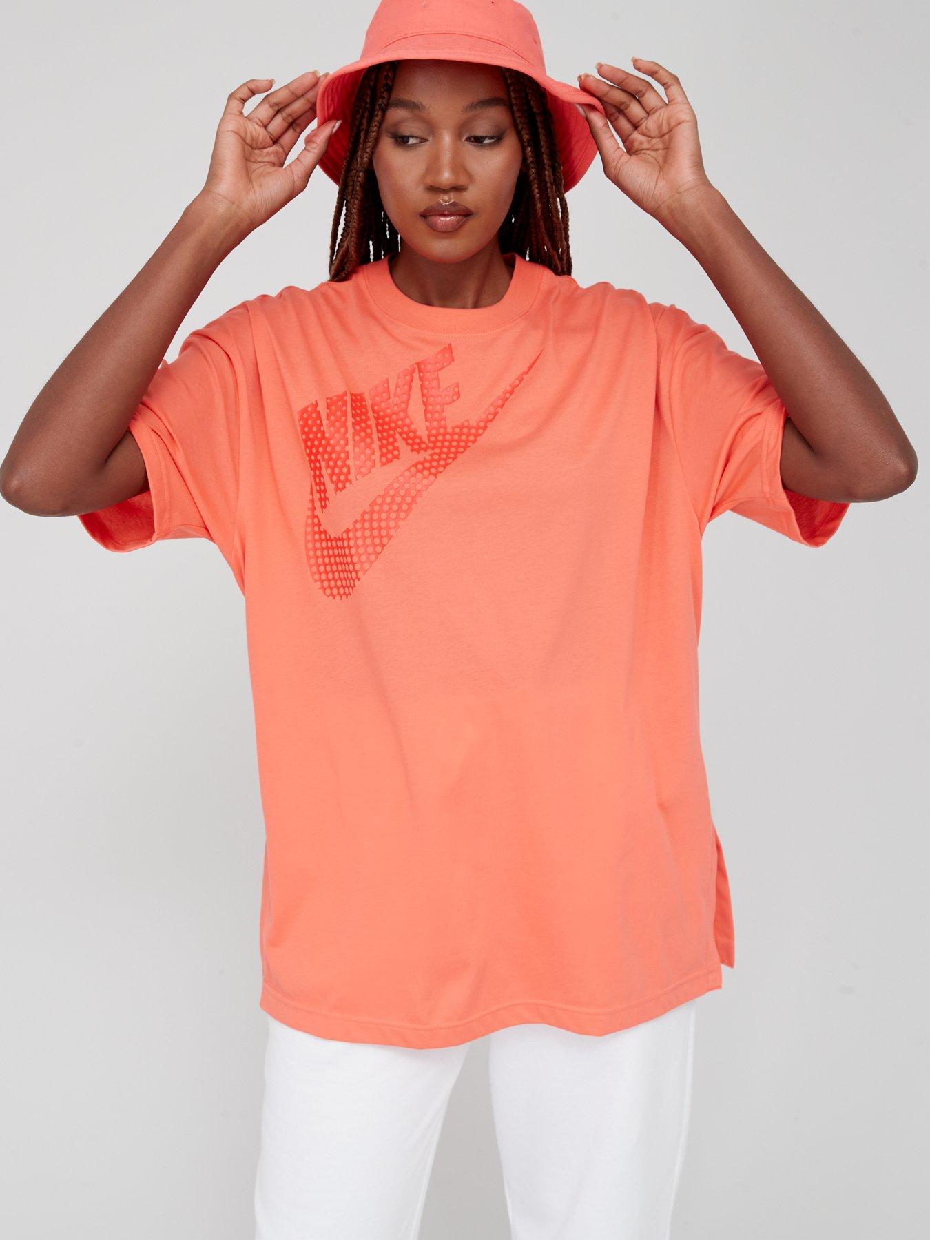 Nike boyfriend hotsell t shirt orange