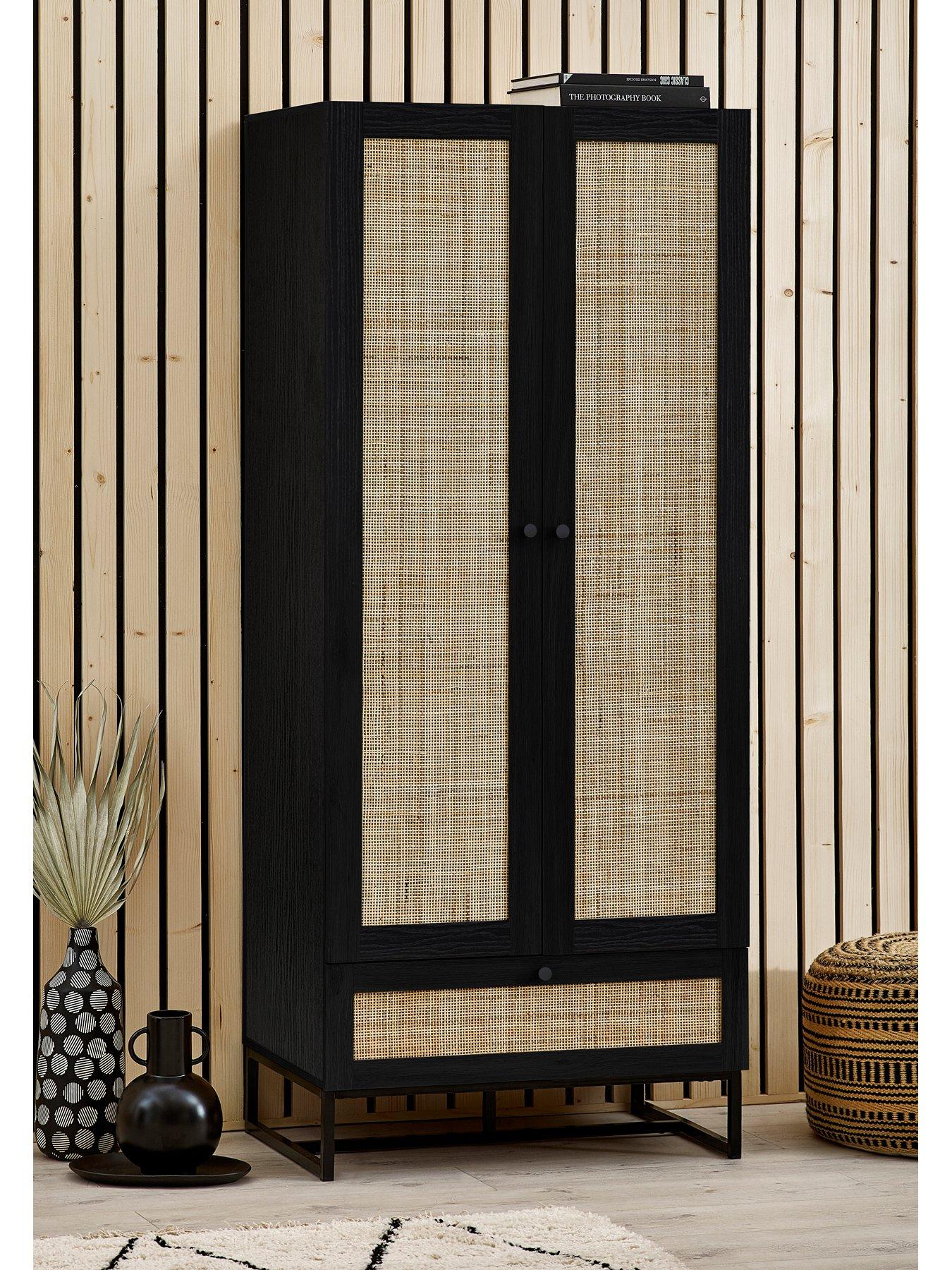 Julian Bowen Kleiderschrank Padstow – Schwarz, Rattanfronten, 190x80x56 Cm