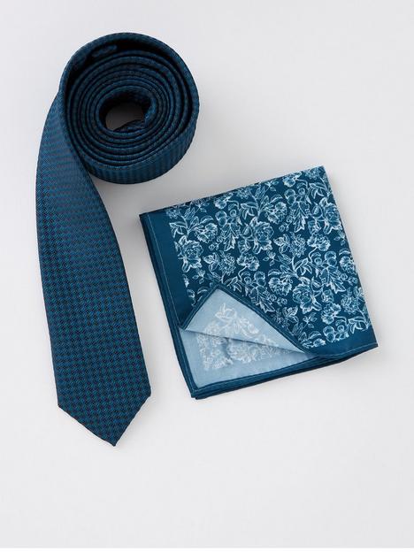 very-man-textured-tie-with-floral-pocket-square-blue