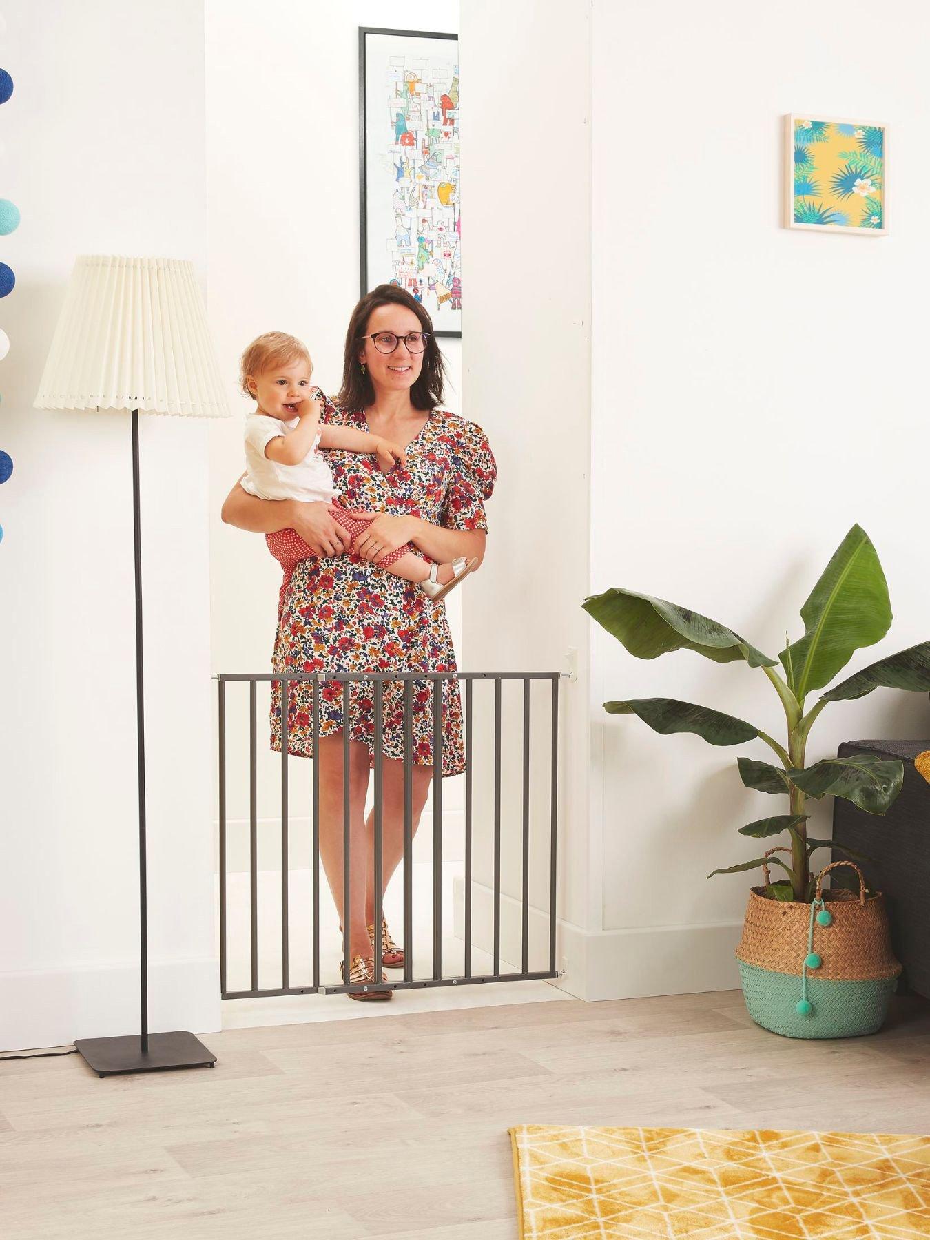 Image 2 of 6 of Badabulle Safe &amp; Protect XL Extendable Baby Safety