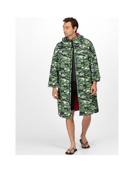 adult-waterproof-changing-robe-camo