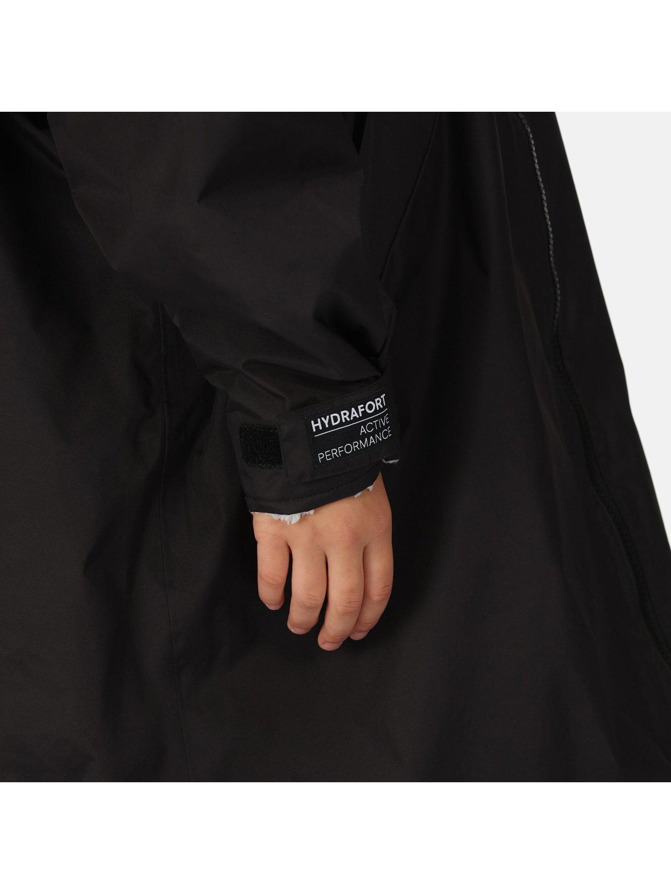 junior-waterproof-changing-robe-blackoutfit