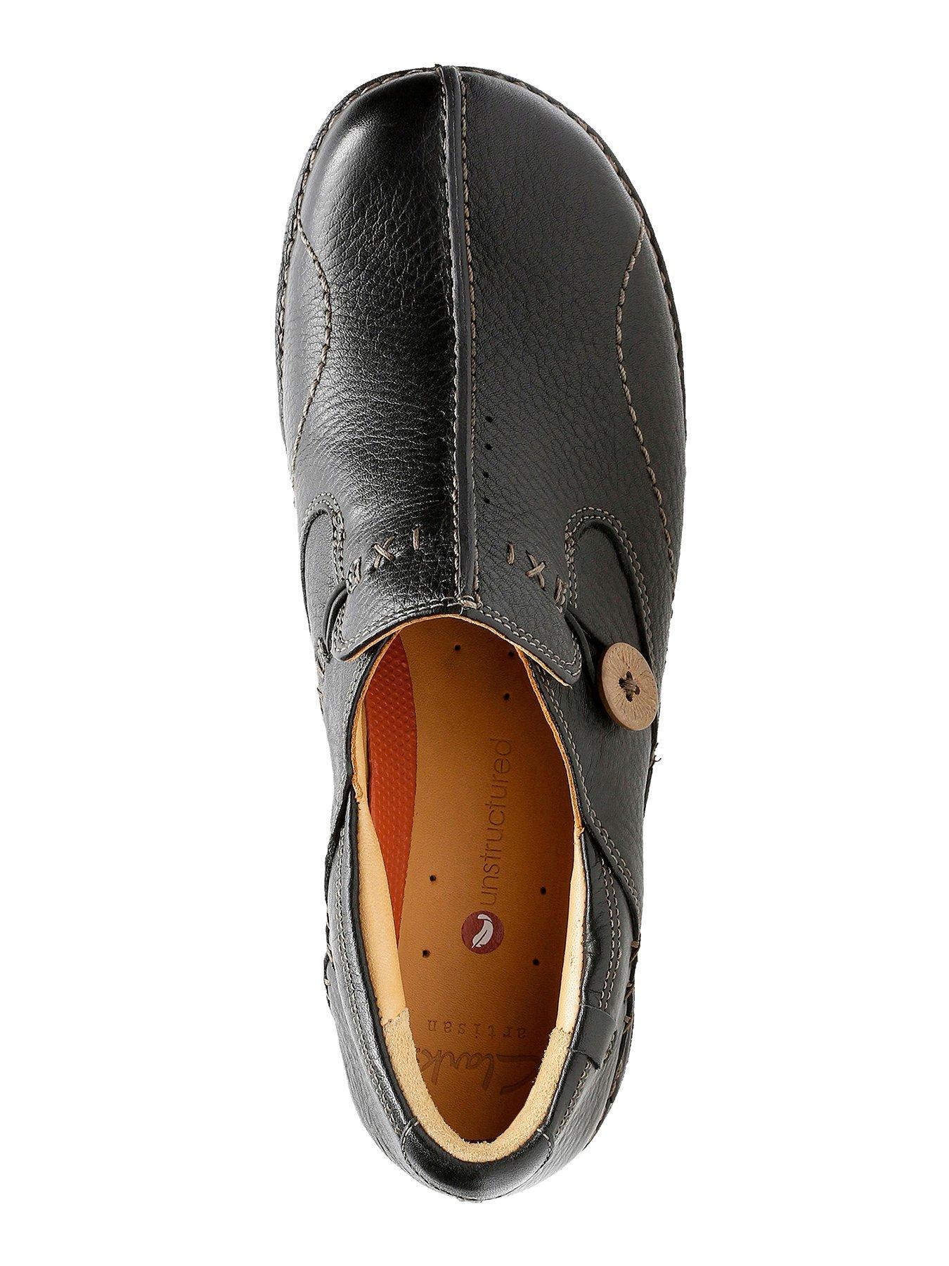 Clarks un shop loop wide fit