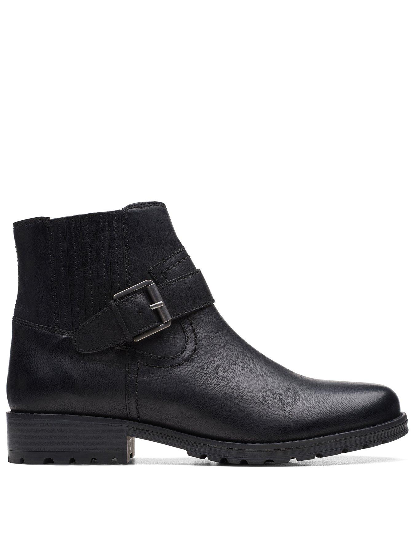 analogía Indirecto Comandante Clarks Clarkwell Strap Leather Ankle Boot - Black | Very Ireland