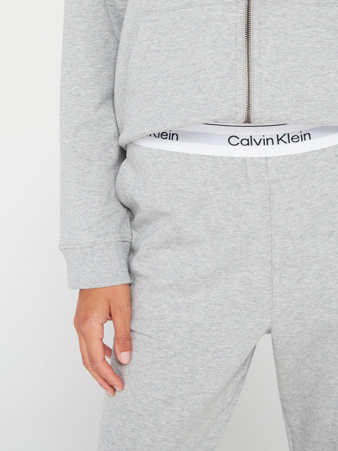 calvin-klein-new-modern-cotton-jogger-greyoutfit