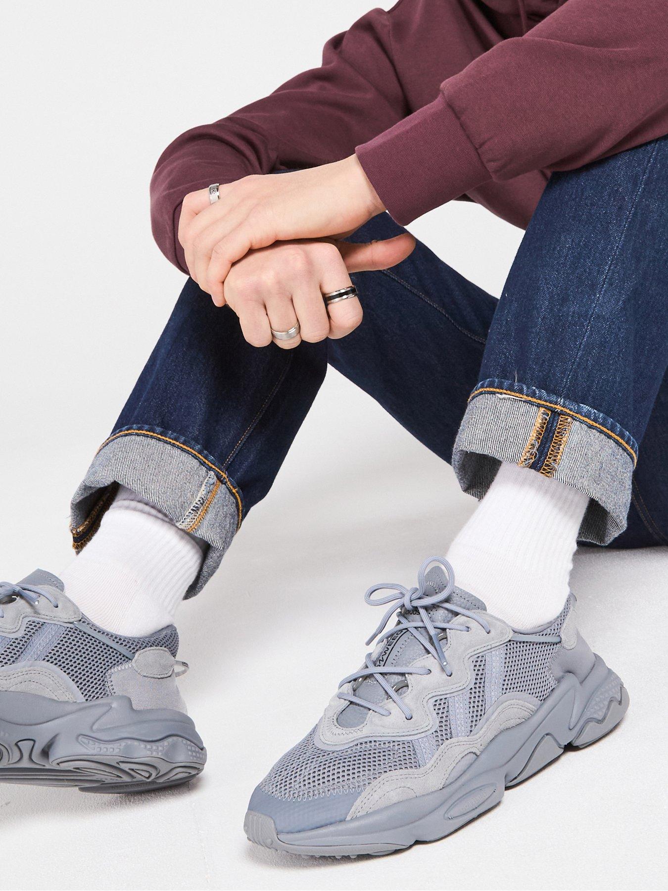 undefined Ozweego - Grey