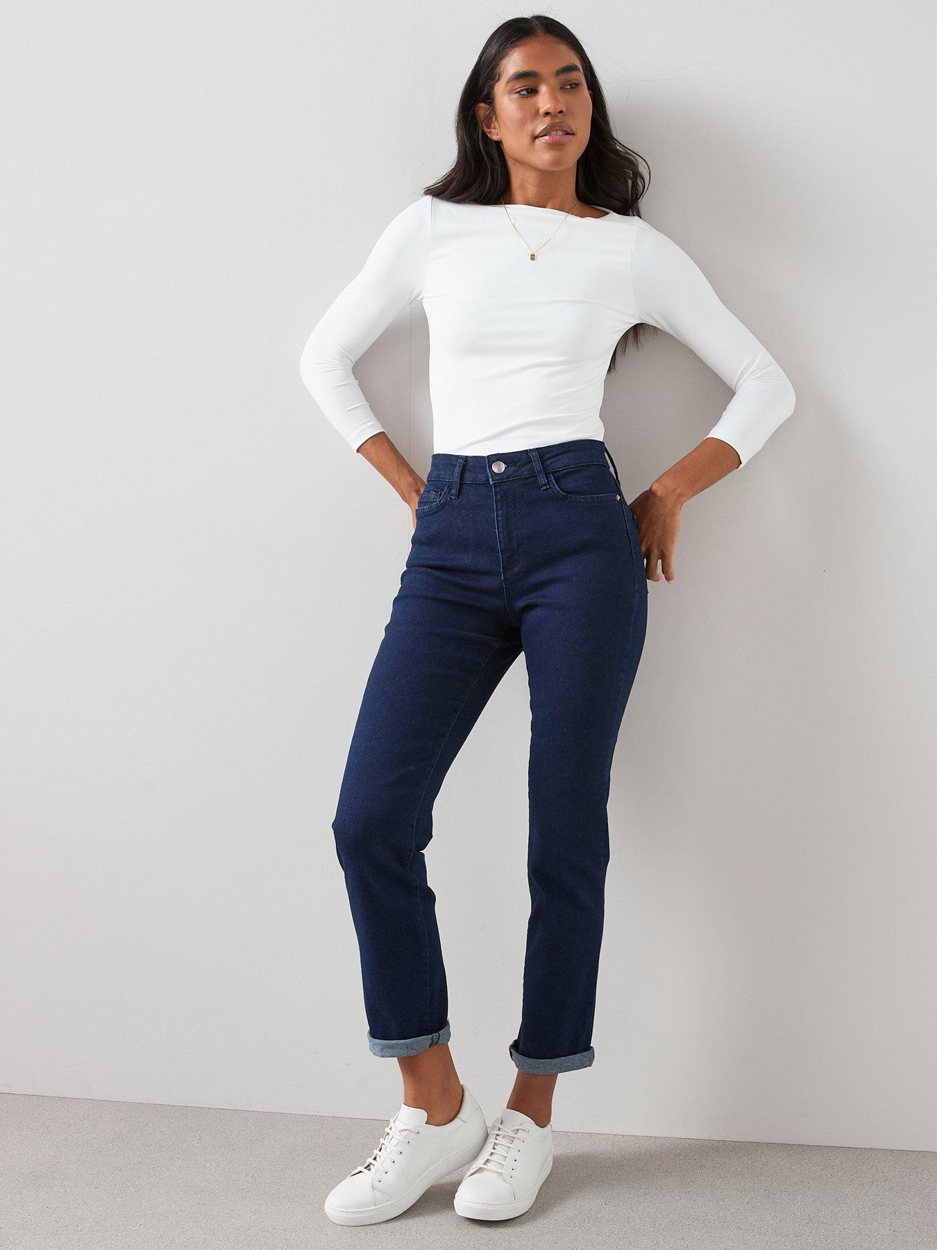 Image 4 of 7 of The Very Collection Straight Leg Jean With Stretch - Dark Wash