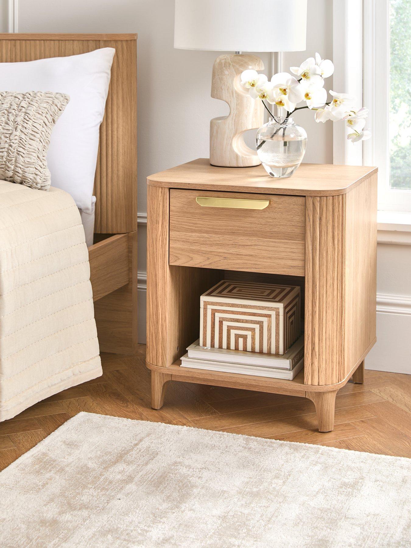 very-home-carina-1-drawer-bedside-chest-oak