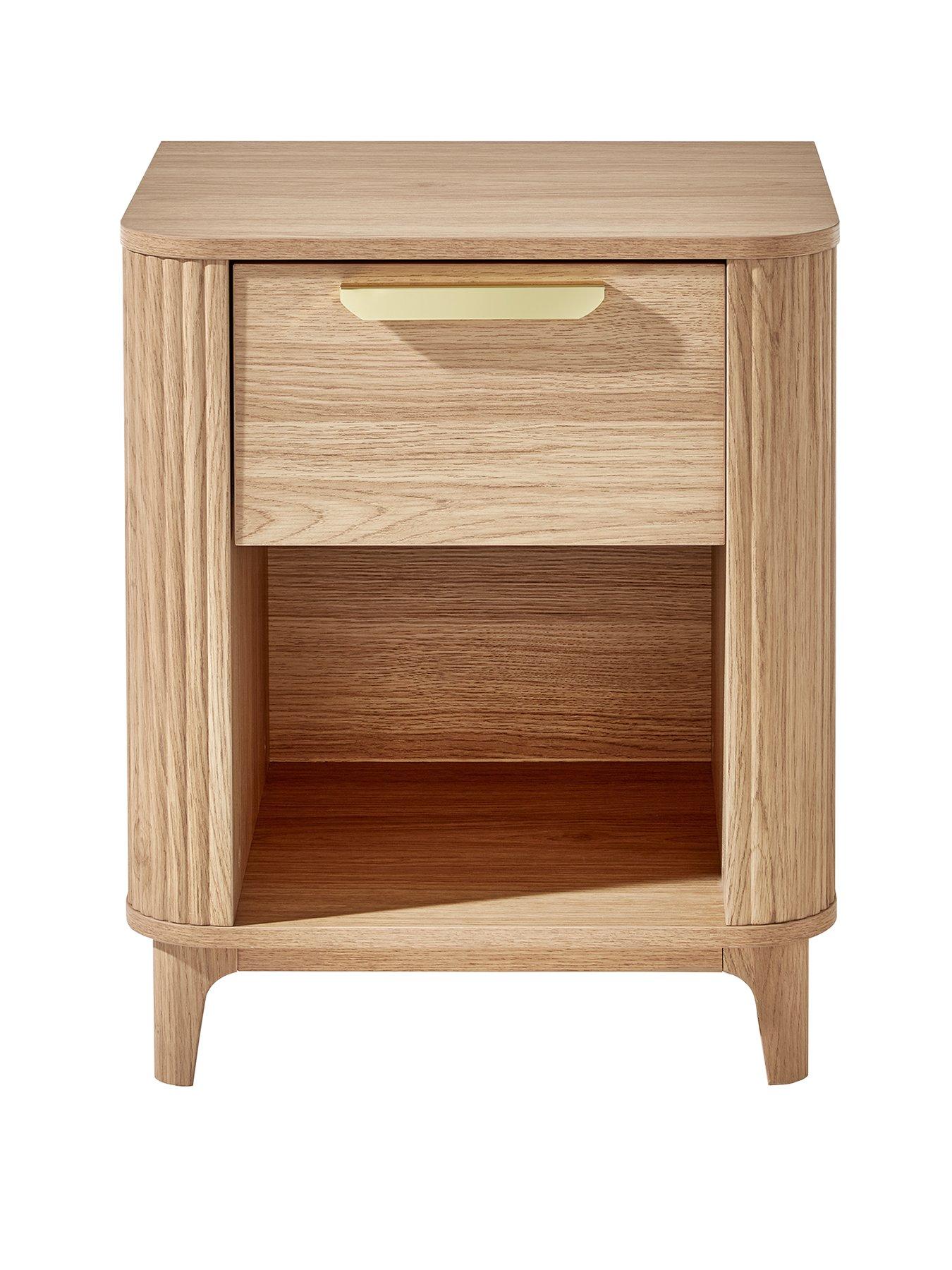 very-home-carina-1-drawer-bedside-chest-oakstillFront