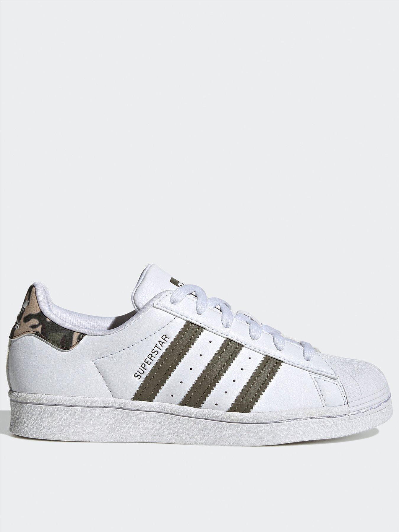 Adidas superstar black and white outlet junior