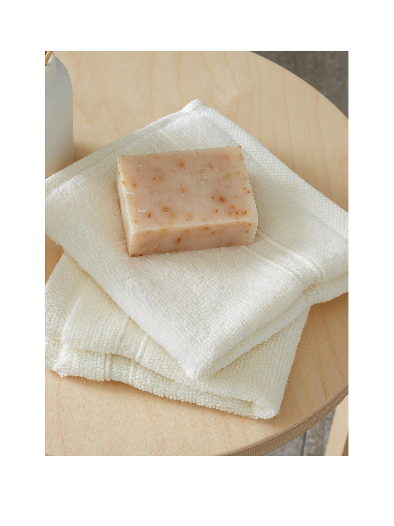 undefined Zero Twist Face Cloth Pair