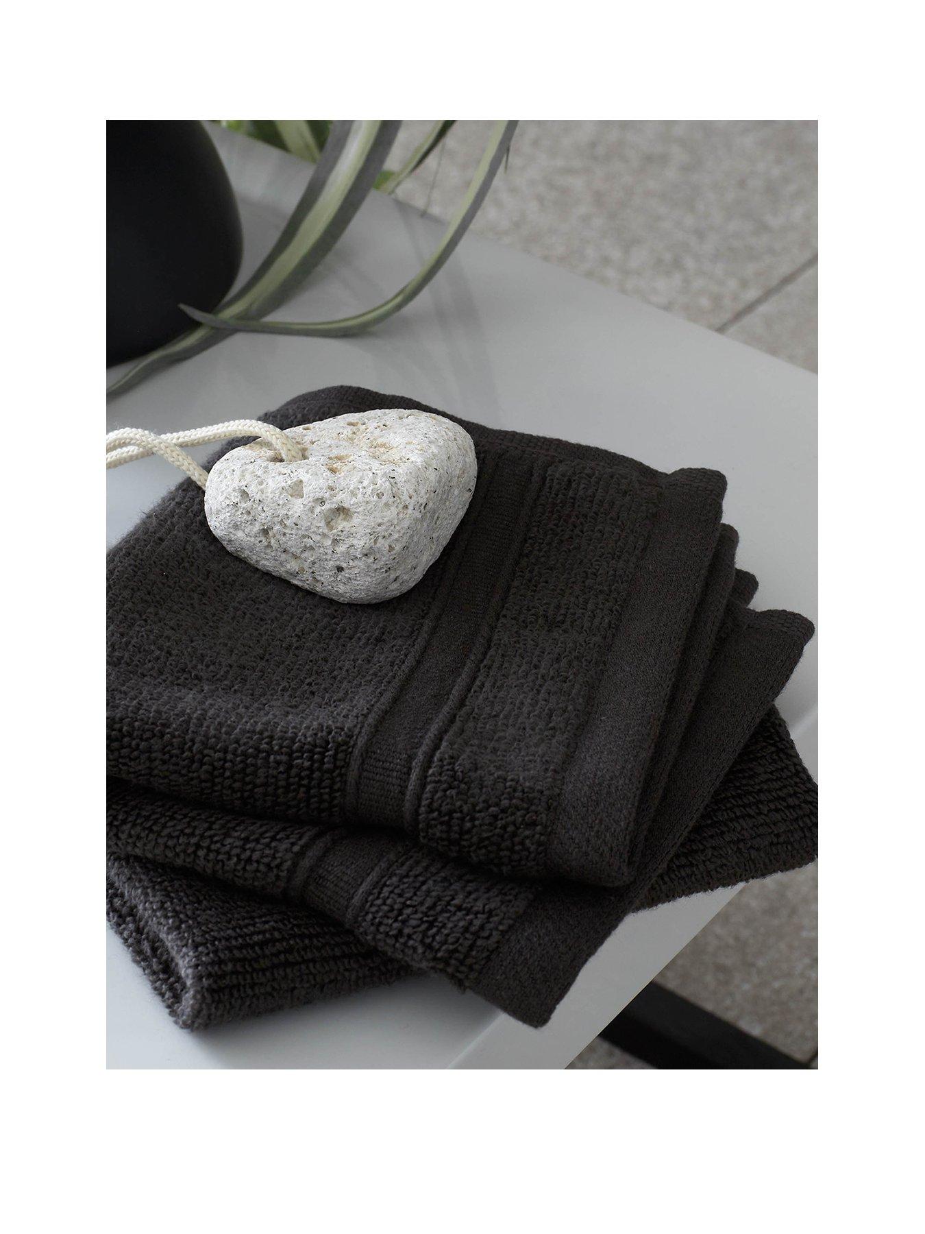 Image 1 of 6 of Catherine Lansfield Zero Twist Face Cloth Pair
