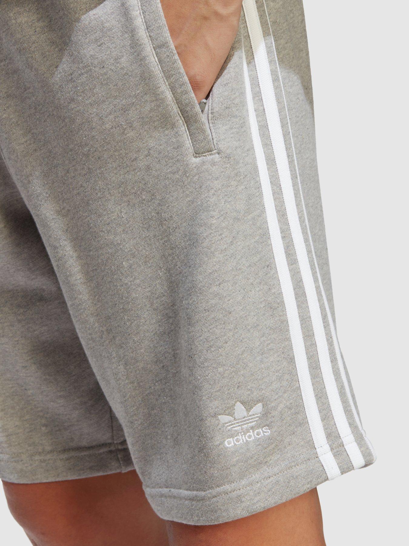 adidas-originals-adicolor-classics-3-stripes-sweat-shorts-medium-grey-heatheroutfit