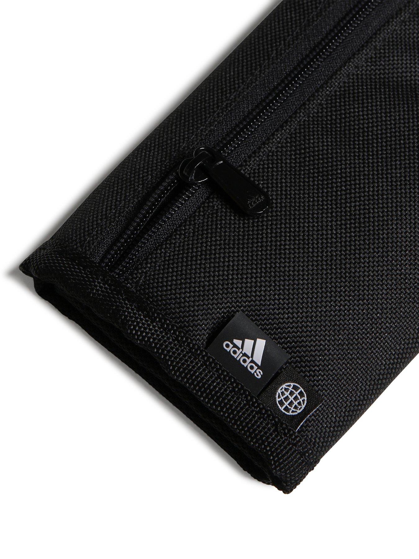 adidas-sportswear-linear-wallet-blackwhiteoutfit