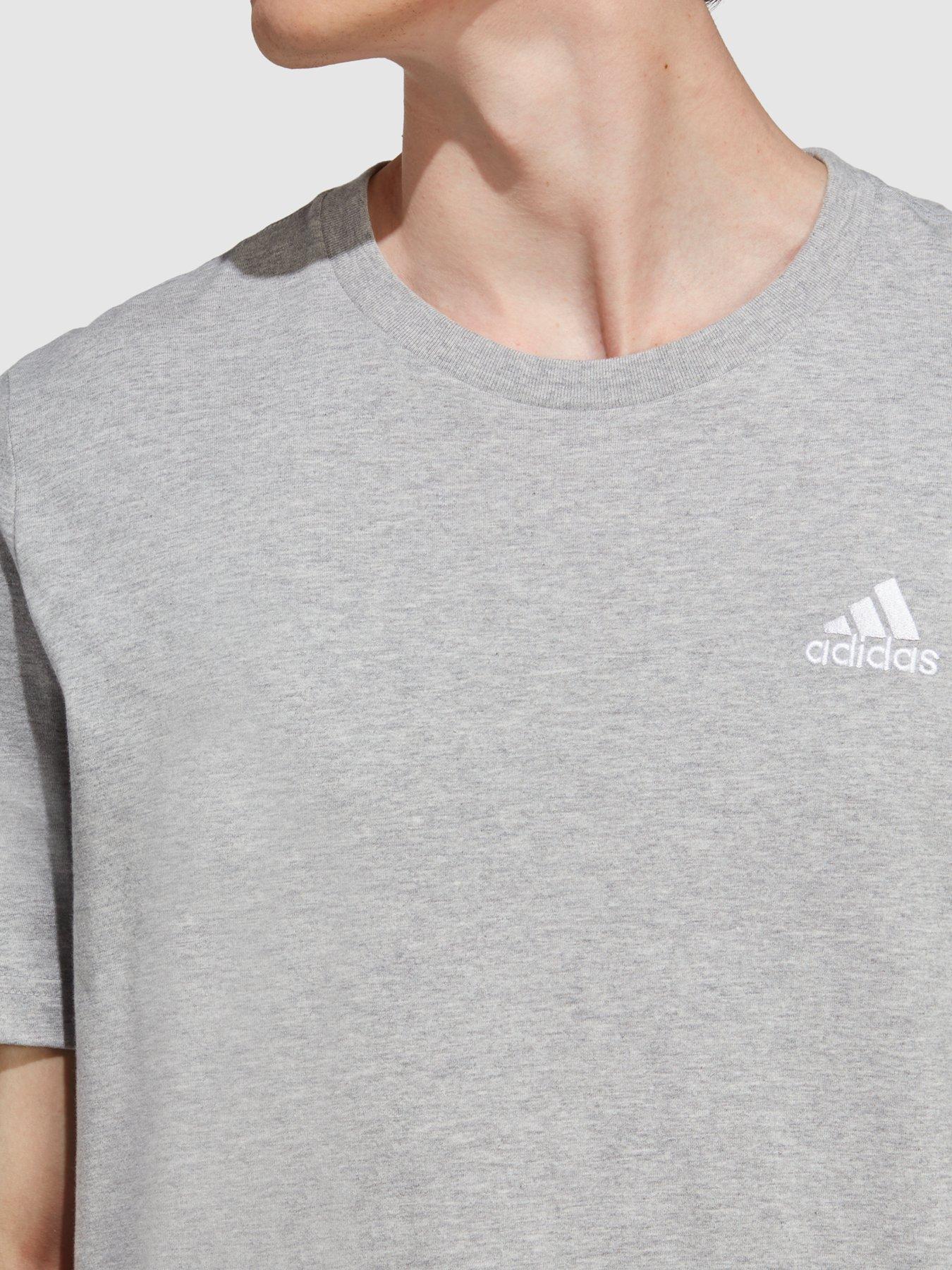 adidas-sportswear-mens-essentials-short-sleeve-t-shirt-greyoutfit