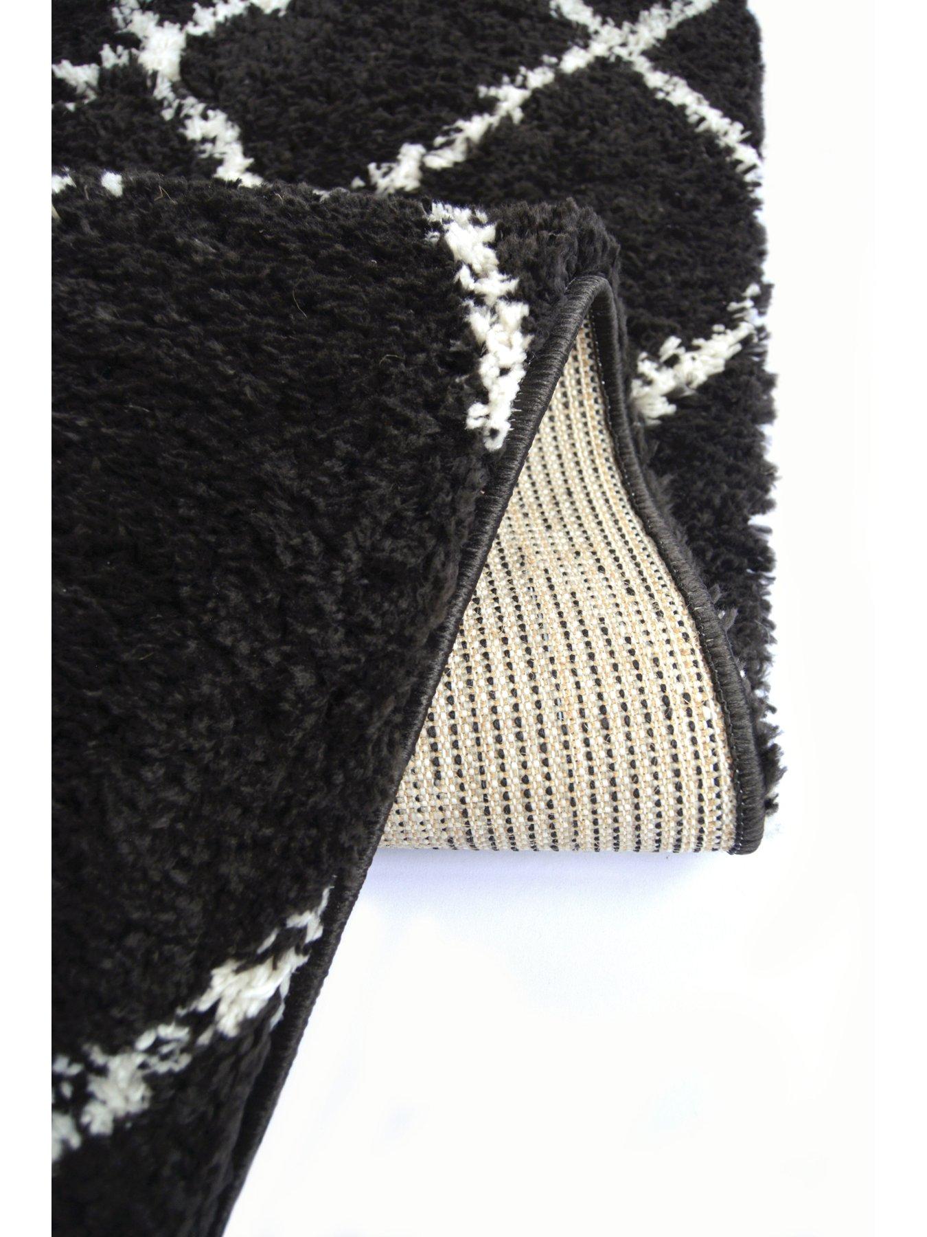 Image 3 of 4 of The Very Collection Snug Diamonds Rug - Black