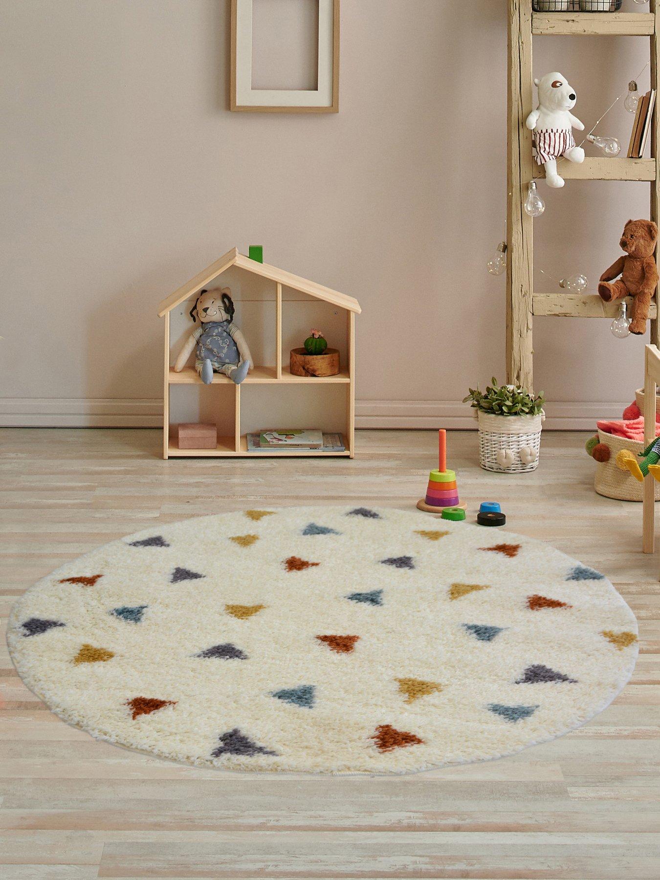 everyday-snug-trianglenbspshaggy-circle-rug