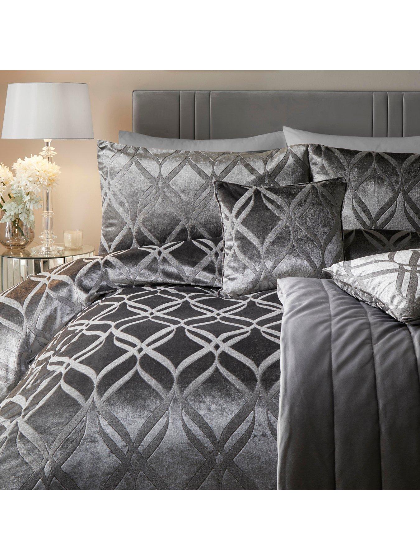 soiree-belfort-jacquard-duvet-cover-set-greyback