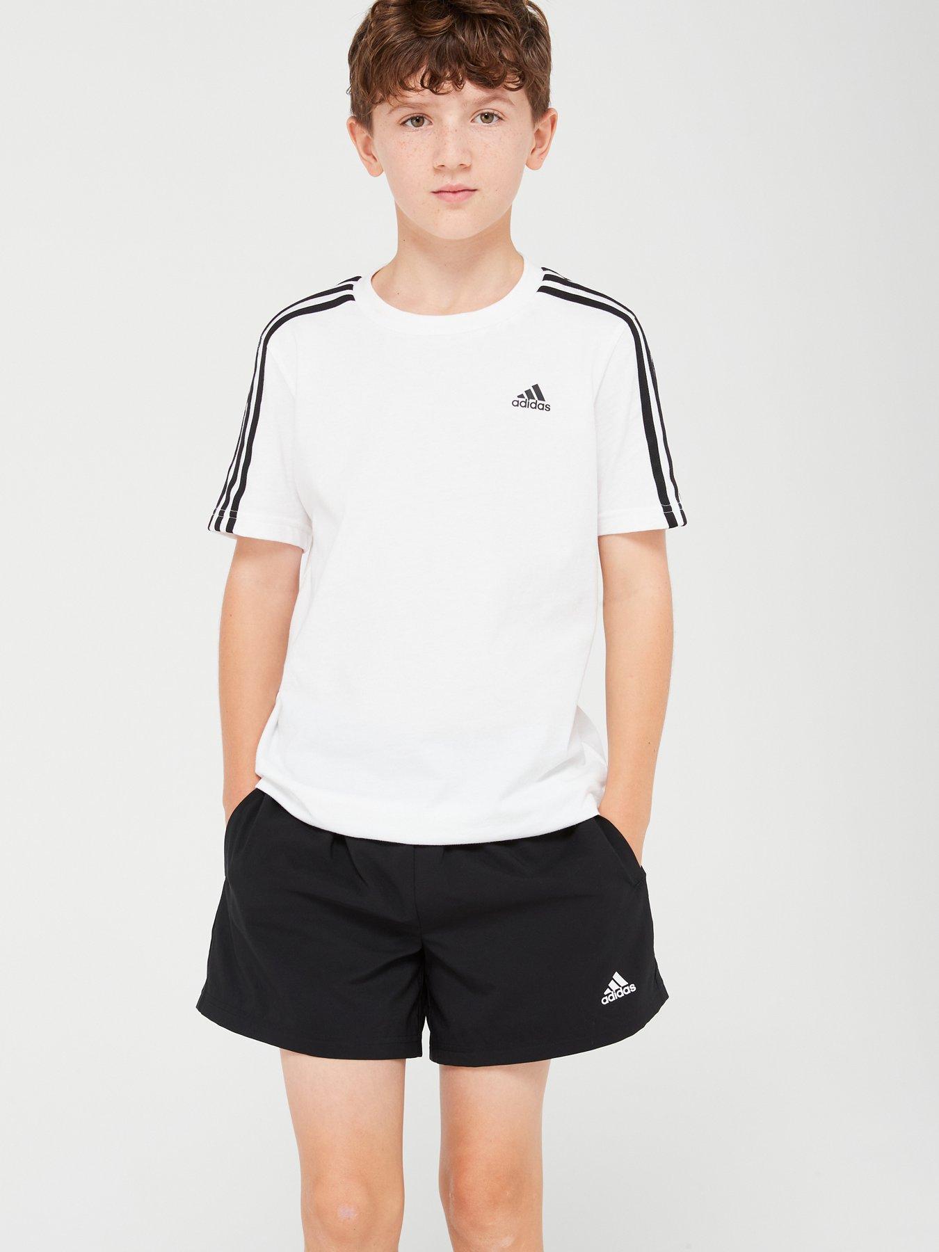 adidas-sportswear-junior-essentials-chelsea-shorts-blackwhiteoutfit