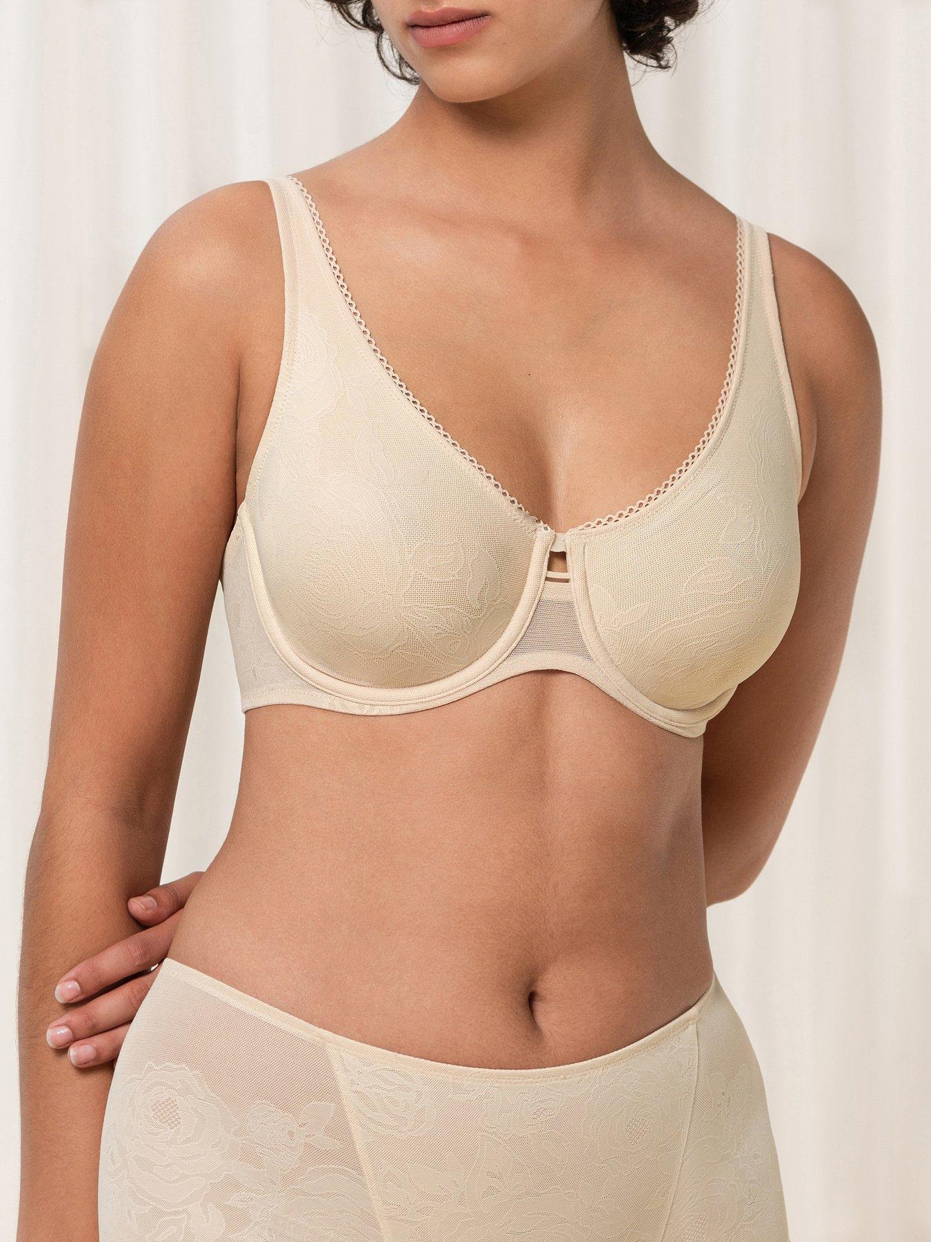 Triumph Signature Sheer W01 - Beige