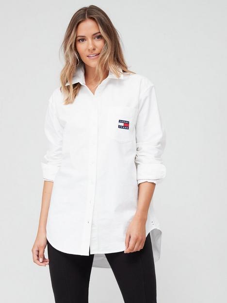 tommy-jeans-tommy-jeans-badge-boyfriend-shirt-white