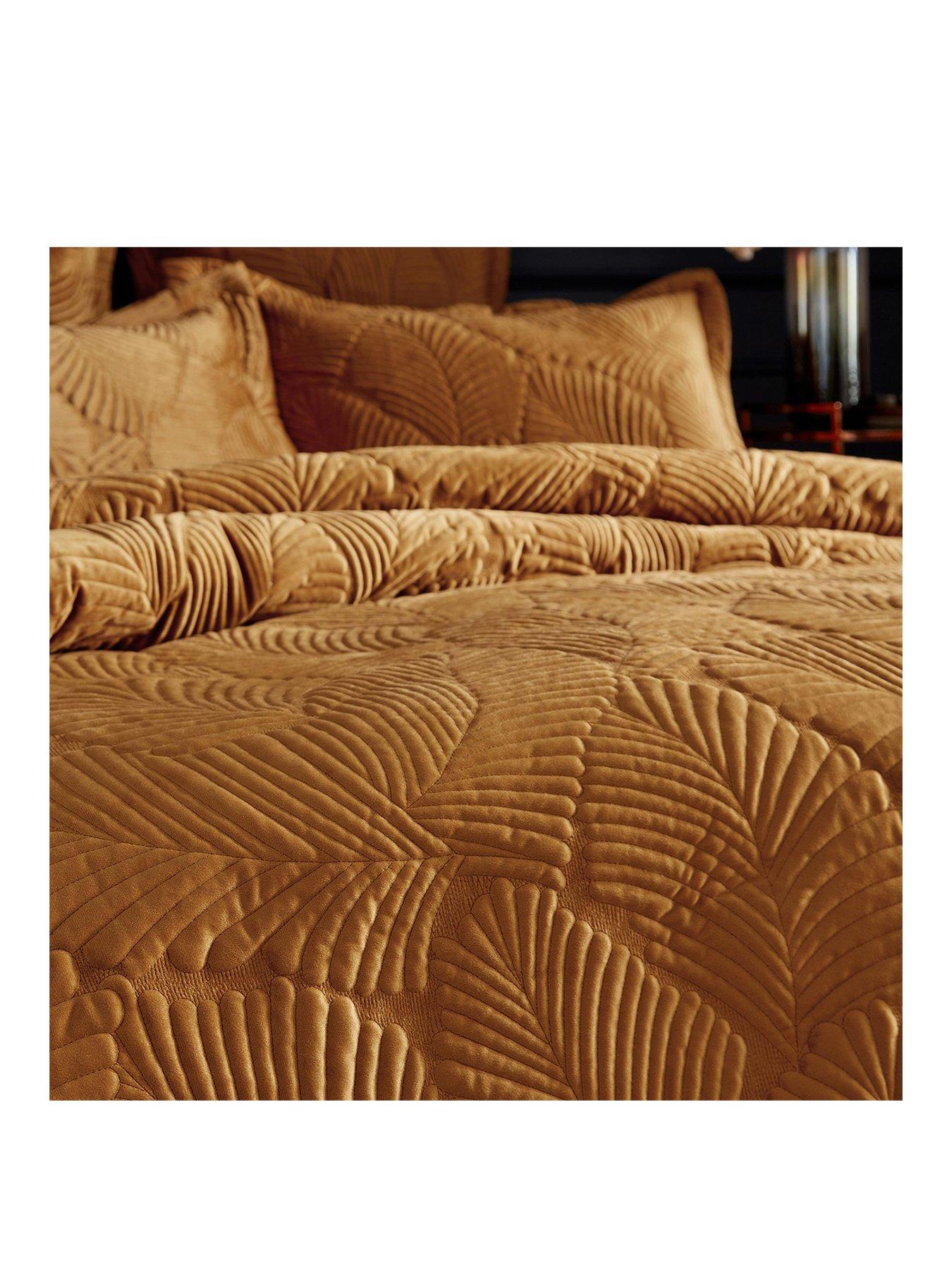 paoletti-paoletti-palmeria-duvet-set-gold-sbstillFront