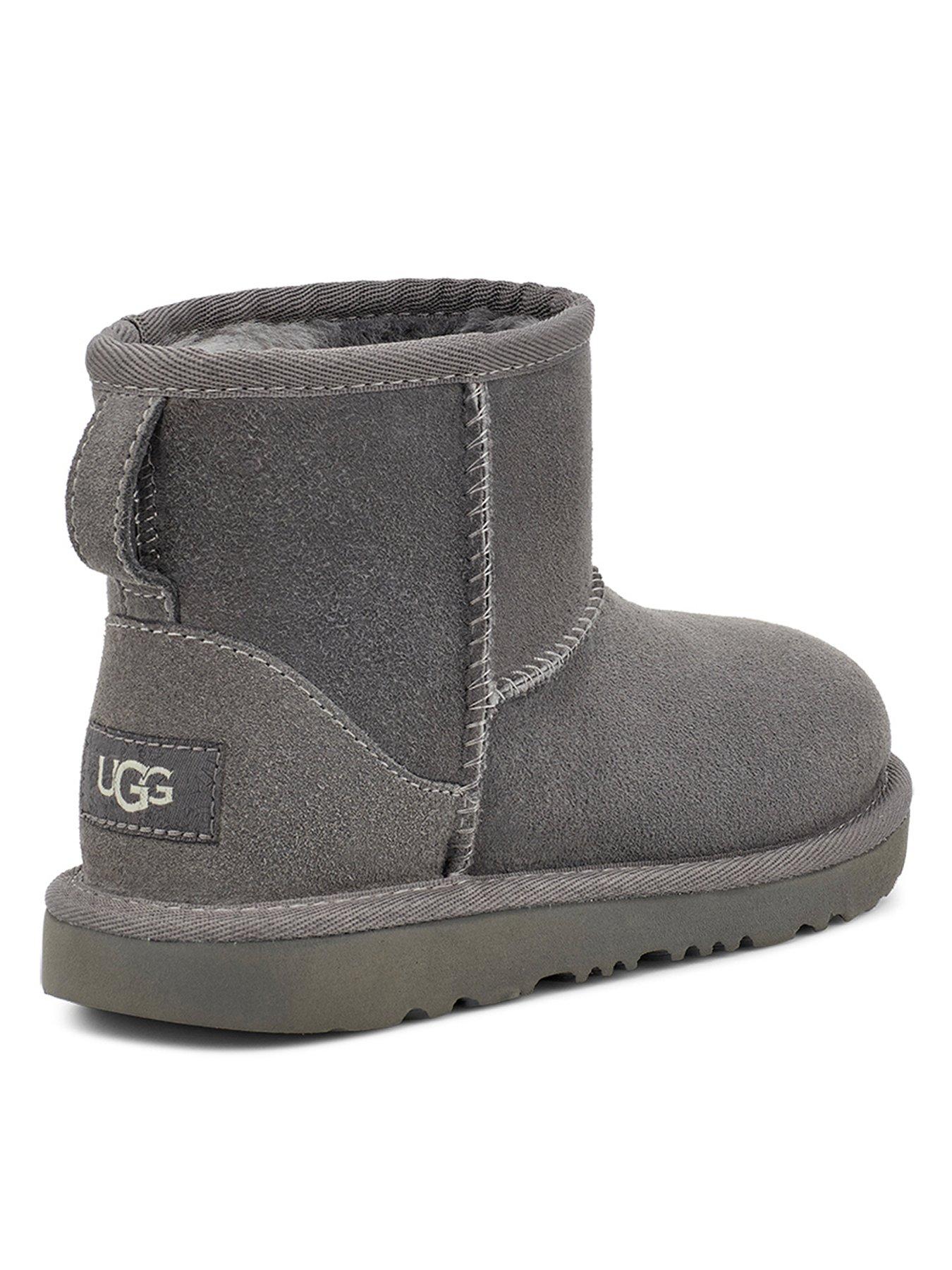 Grey deals ugg boots