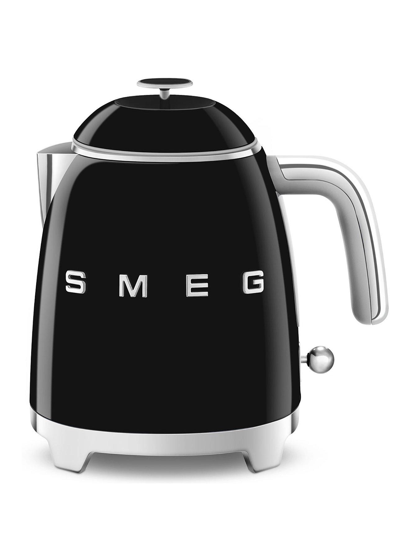 smeg-klf05-retro-style-08l-mini-kettle-1400w-black