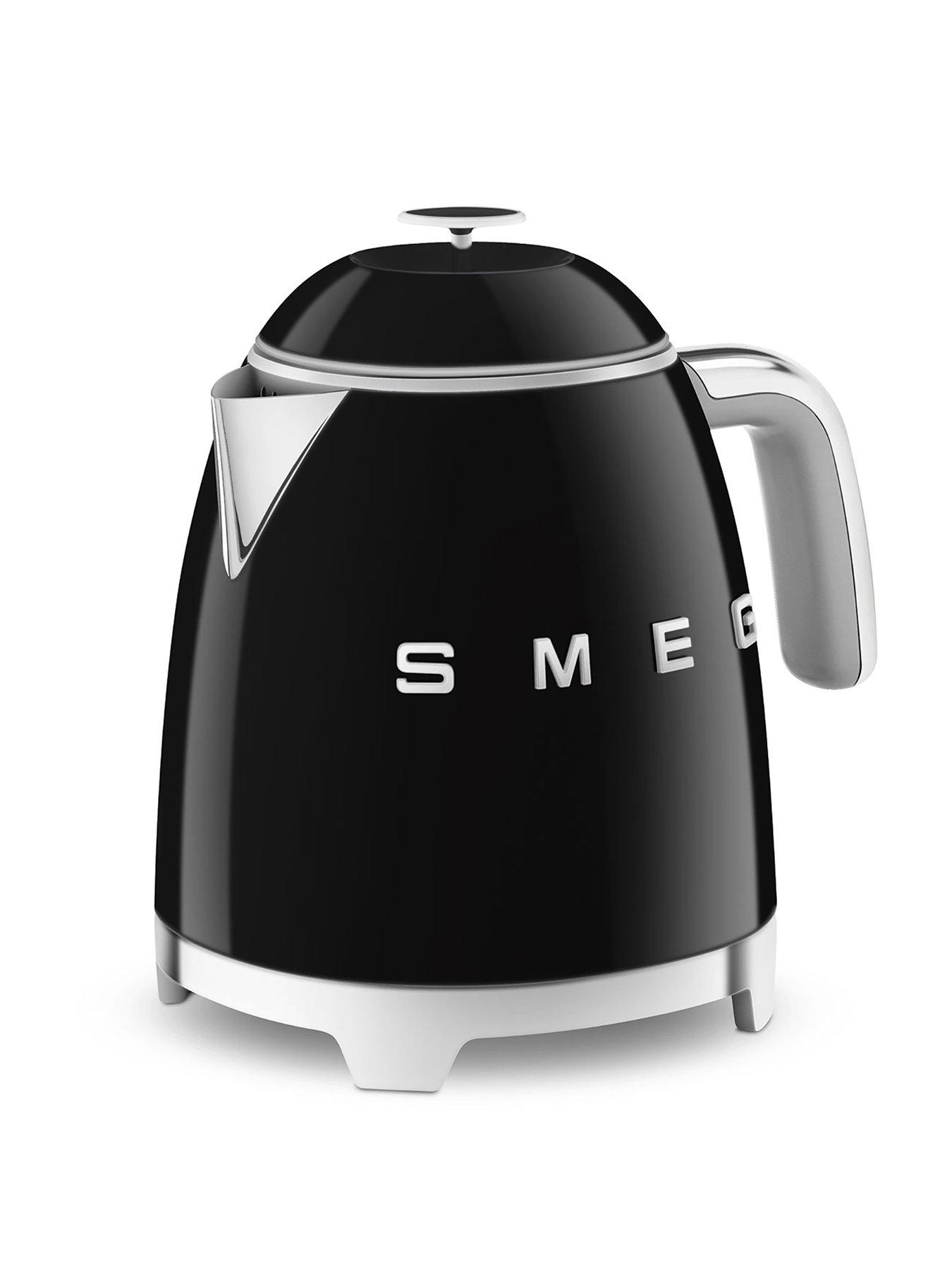 Image 2 of 6 of Smeg KLF05 Retro Style 0.8L Mini Kettle, 1400W - Black