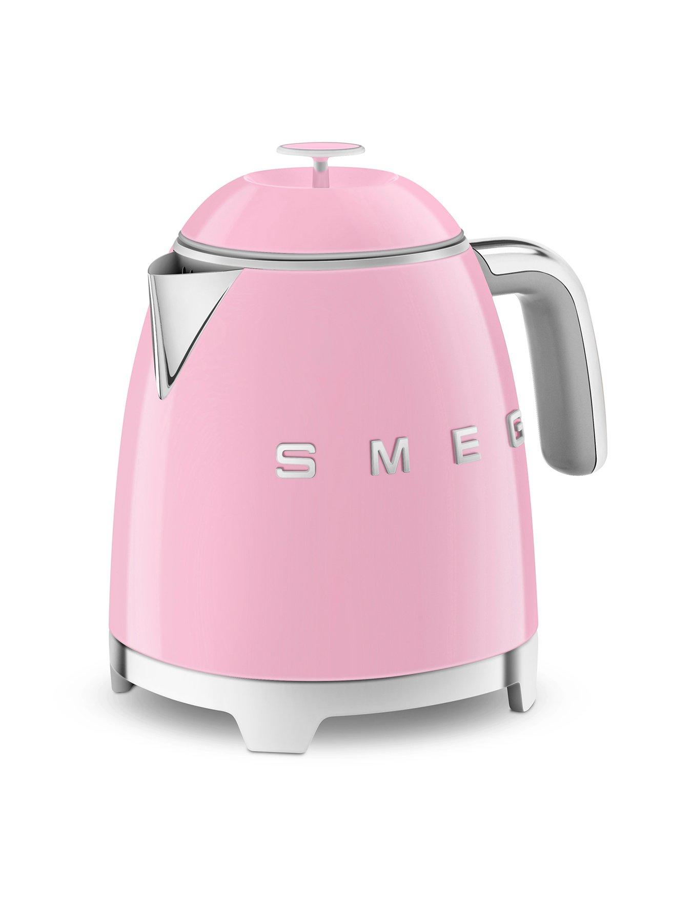 smeg-klf05-retro-style-08l-mini-kettle-1400w-pastel-pinkback