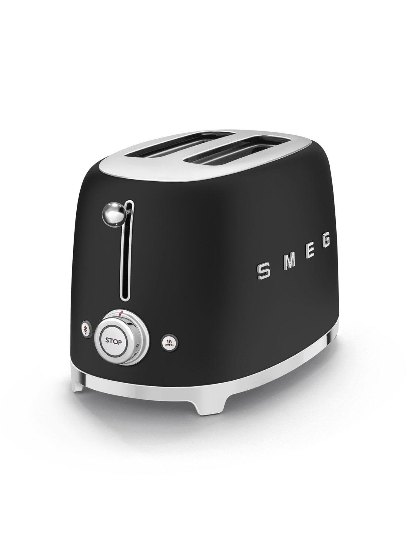 smeg-tsf01-retro-style-2-slice-toaster-950w-matte-blackstillFront