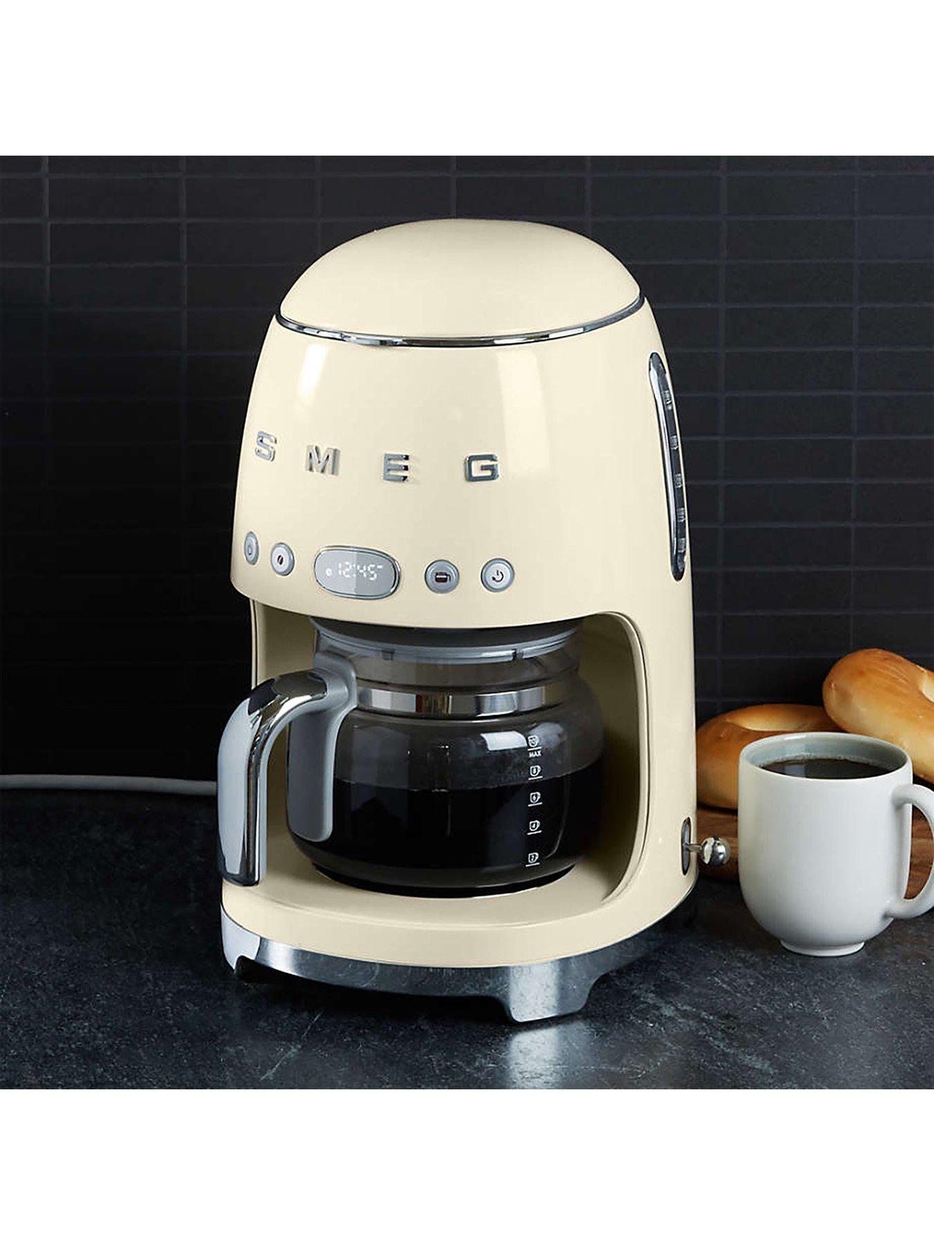 smeg-dcf02-retro-style-drip-coffee-machine-14-litre-tank--creamdetail