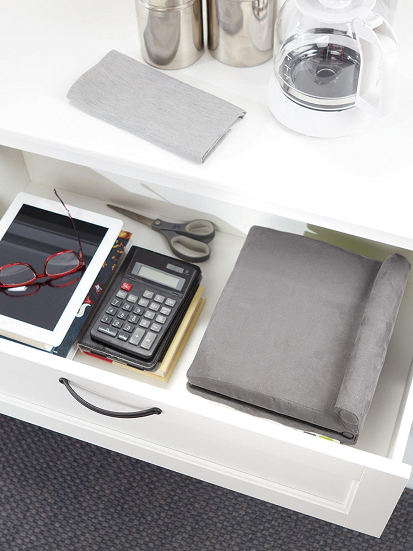 jml-pill-o-pad-foldaway-tablet-standoutfit